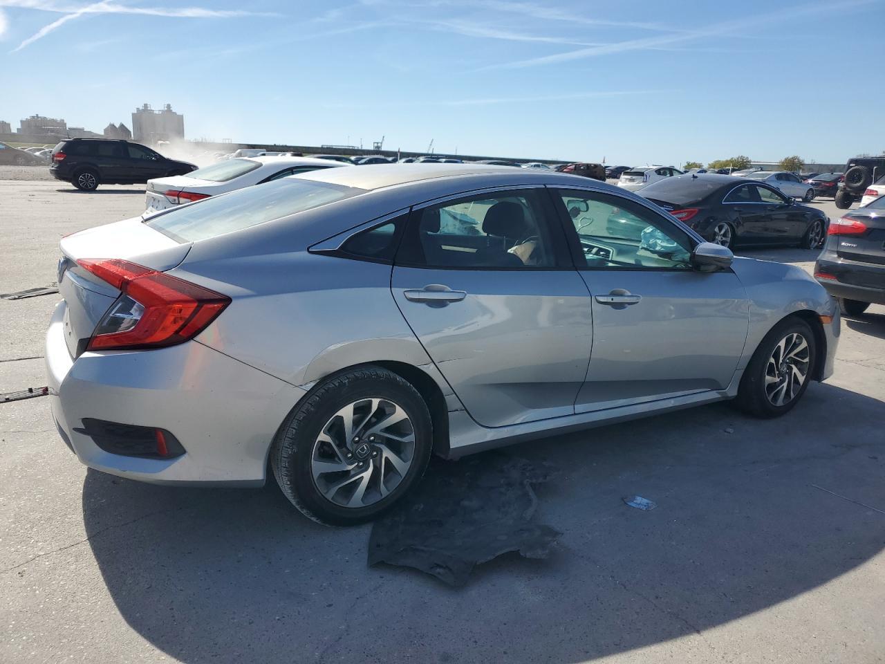 2016 HONDA CIVIC EX - Фото 3