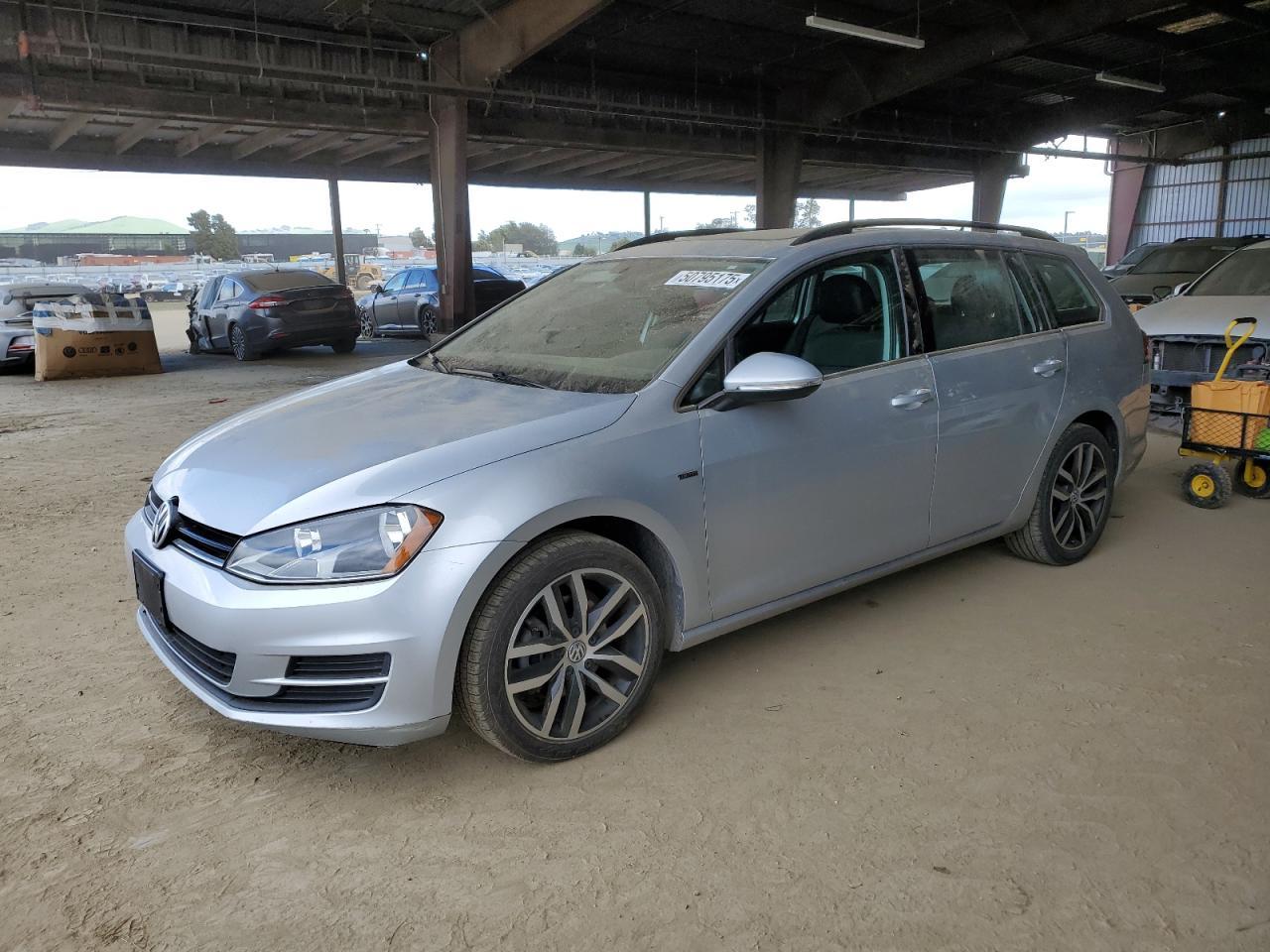 2016 VOLKSWAGEN GOLF SPORT