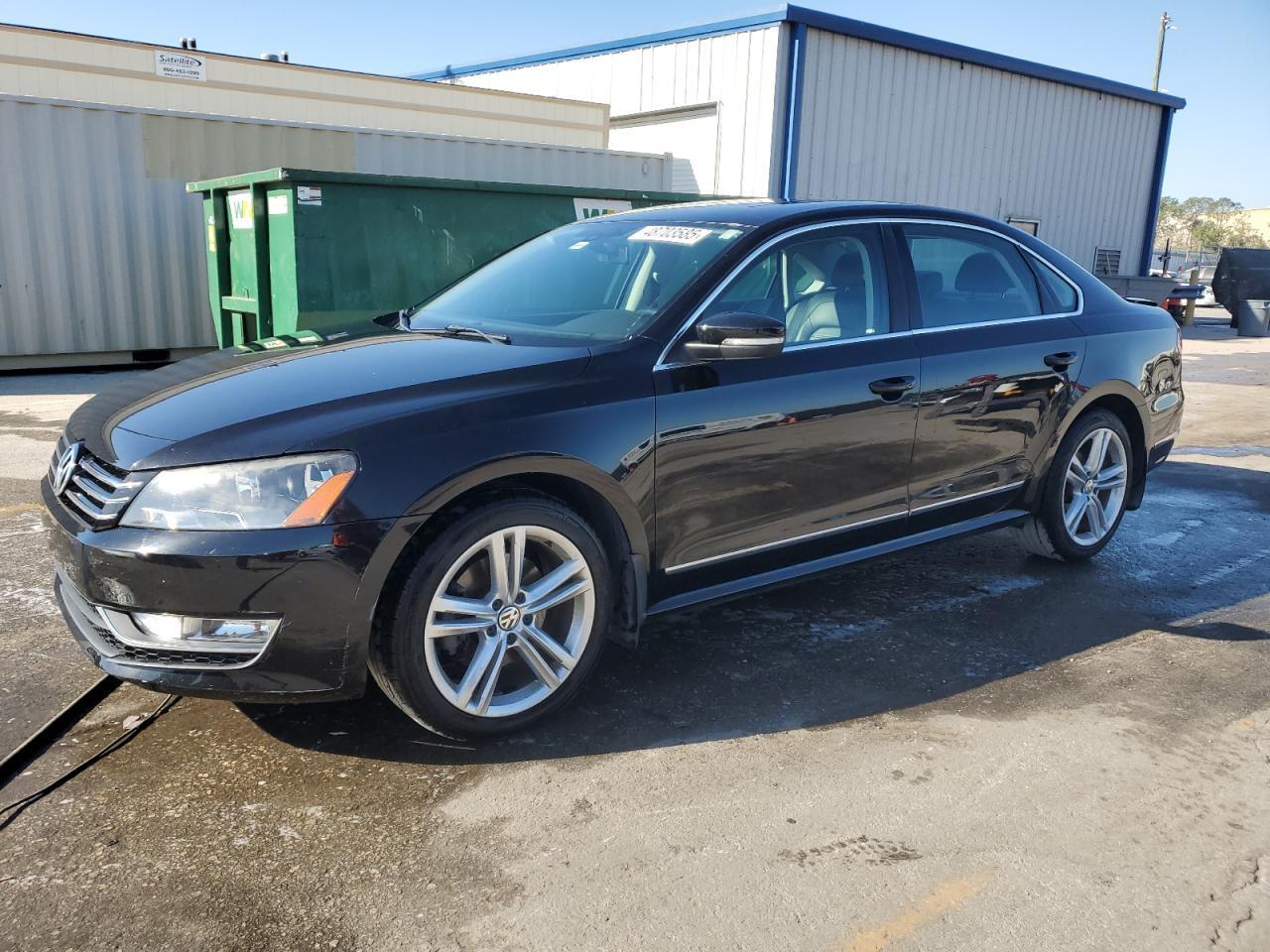 2015 VOLKSWAGEN PASSAT SE