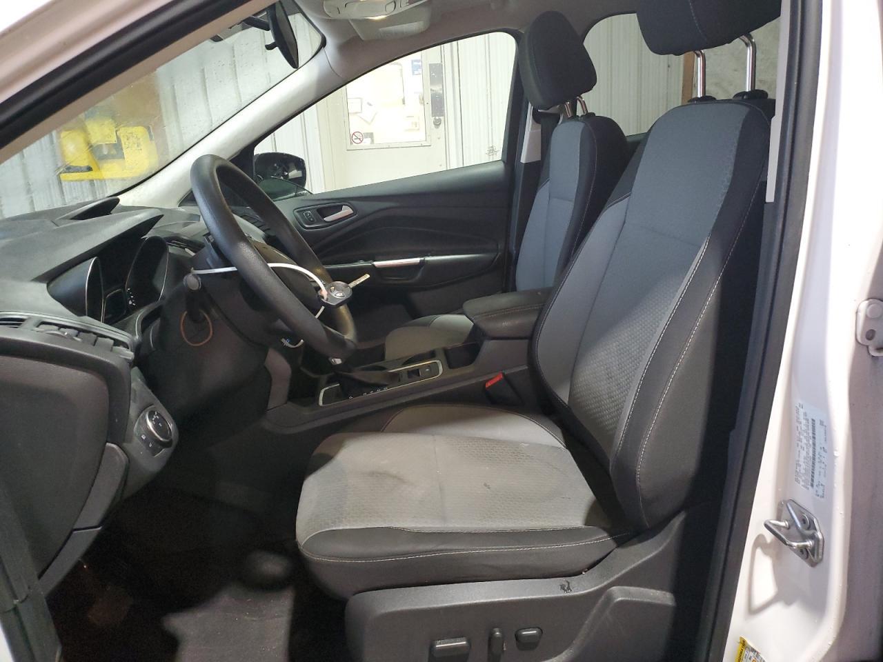 2017 FORD ESCAPE SE - Фото 7