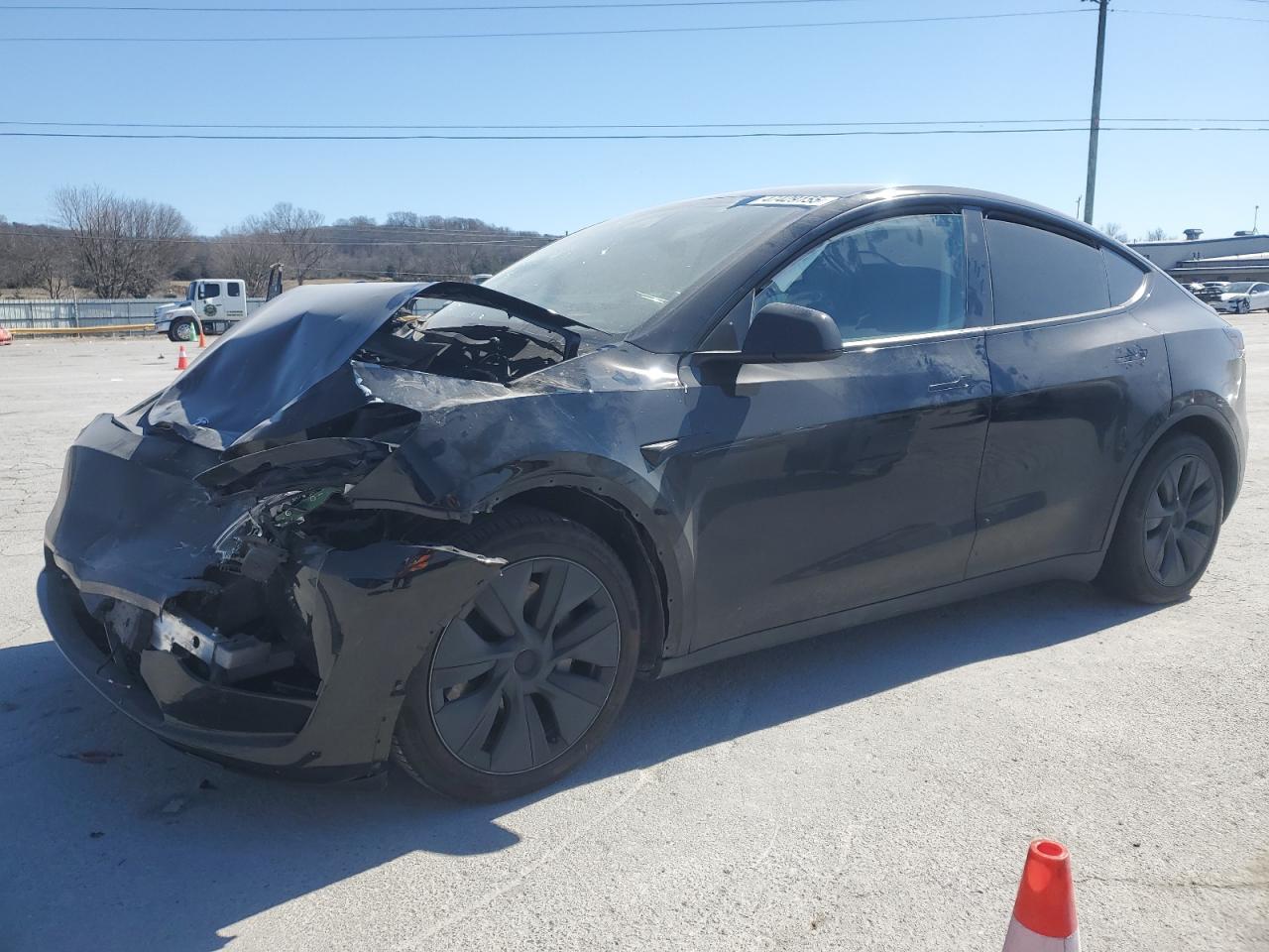 2024 TESLA MODEL Y