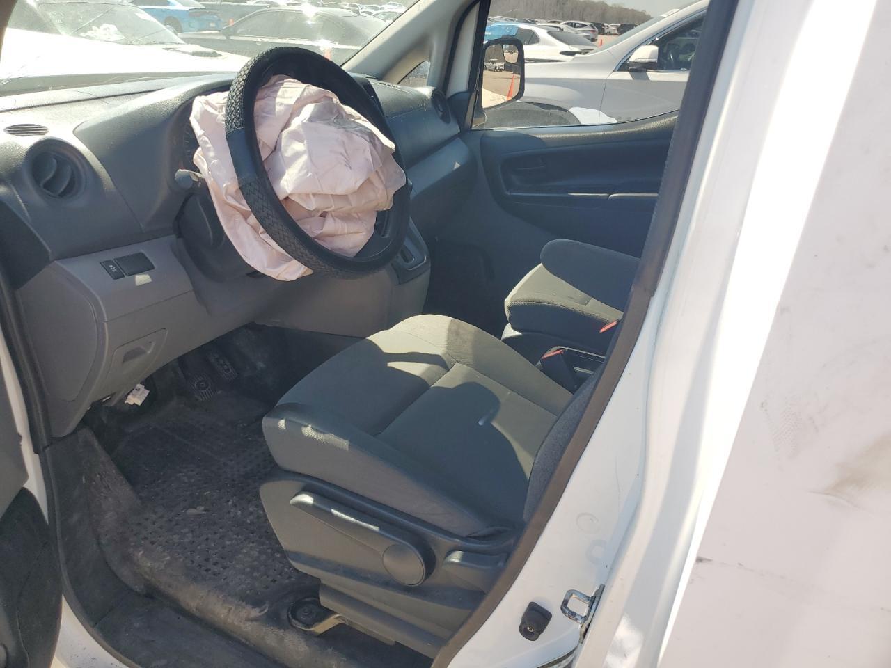 2015 NISSAN NV200 2.5S - Фото 7
