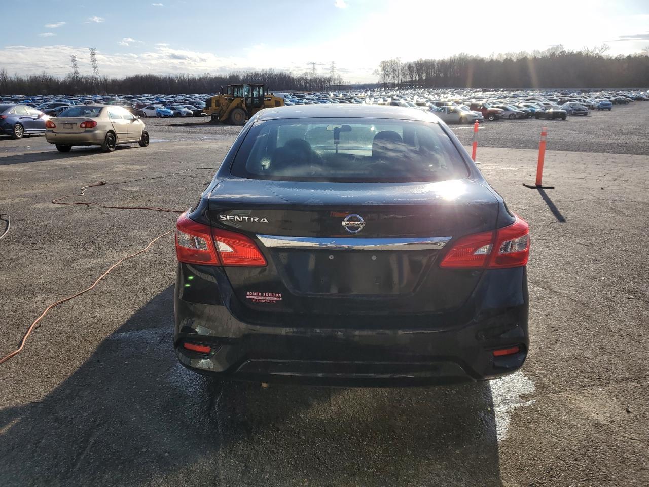 2018 NISSAN SENTRA S - Фото 6
