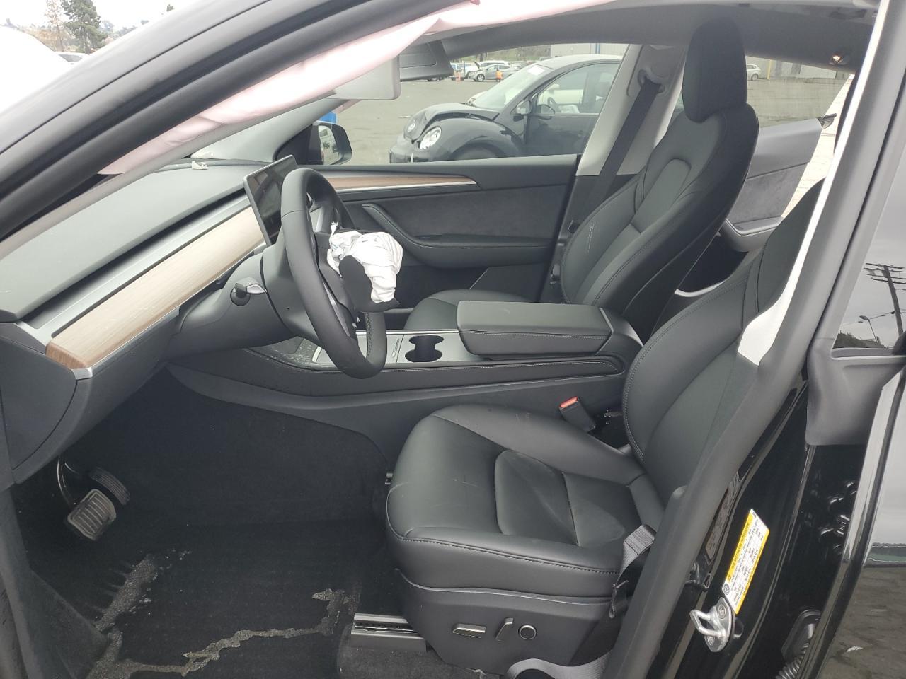 2025 TESLA MODEL Y - Image 7