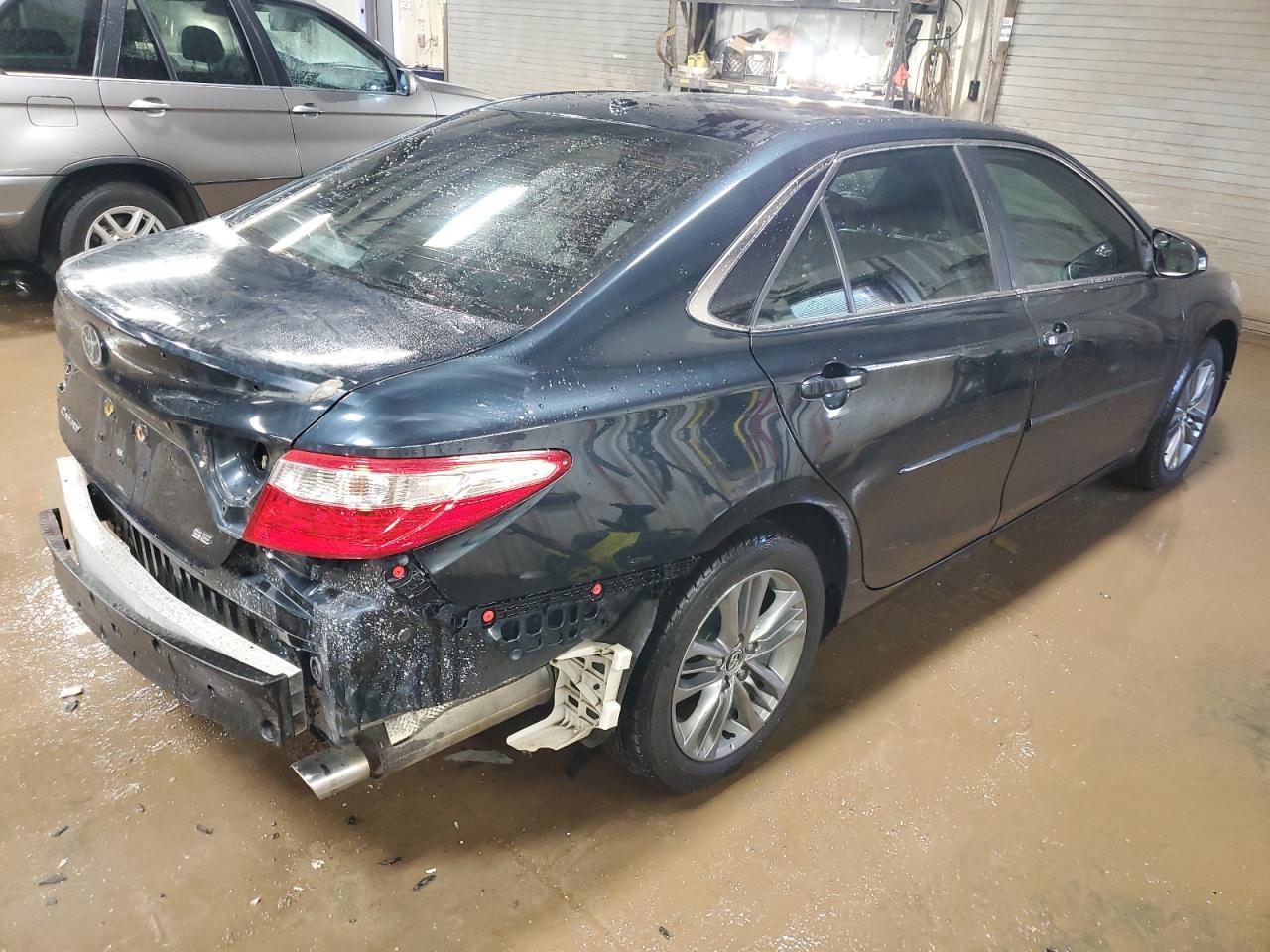 2015 TOYOTA CAMRY LE - Фото 3