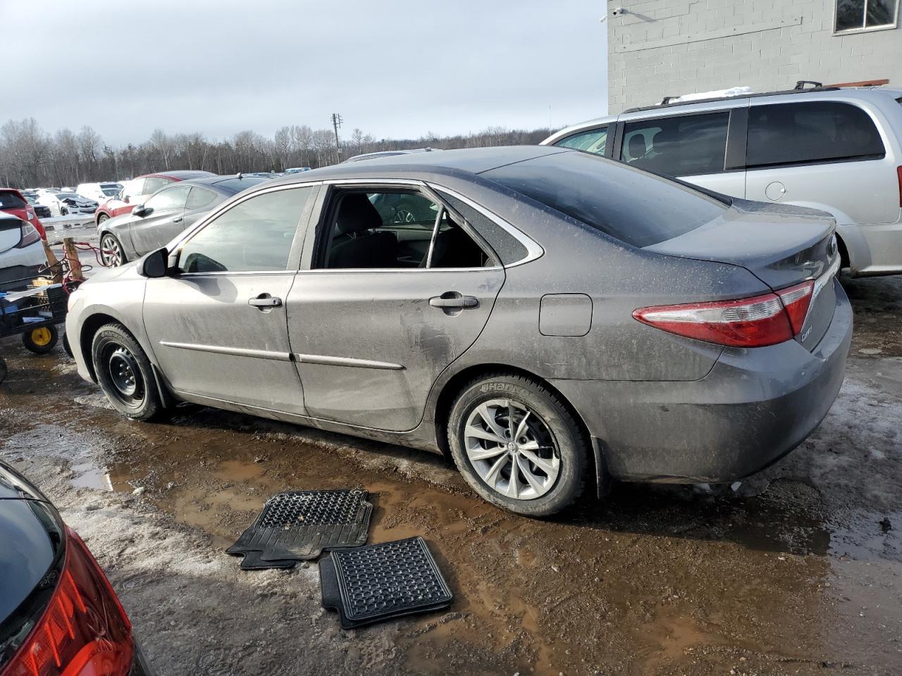 2017 TOYOTA CAMRY LE - Image 2