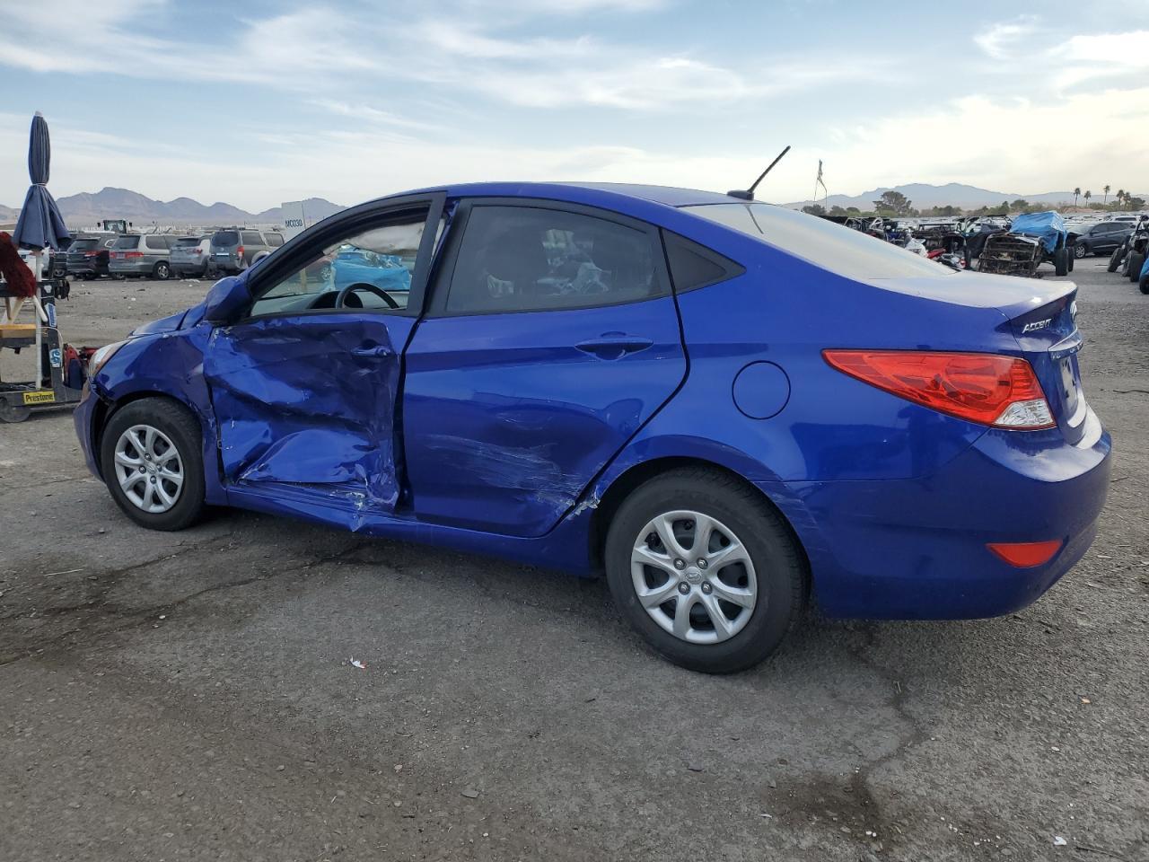 2014 HYUNDAI ACCENT GLS - Фото 2