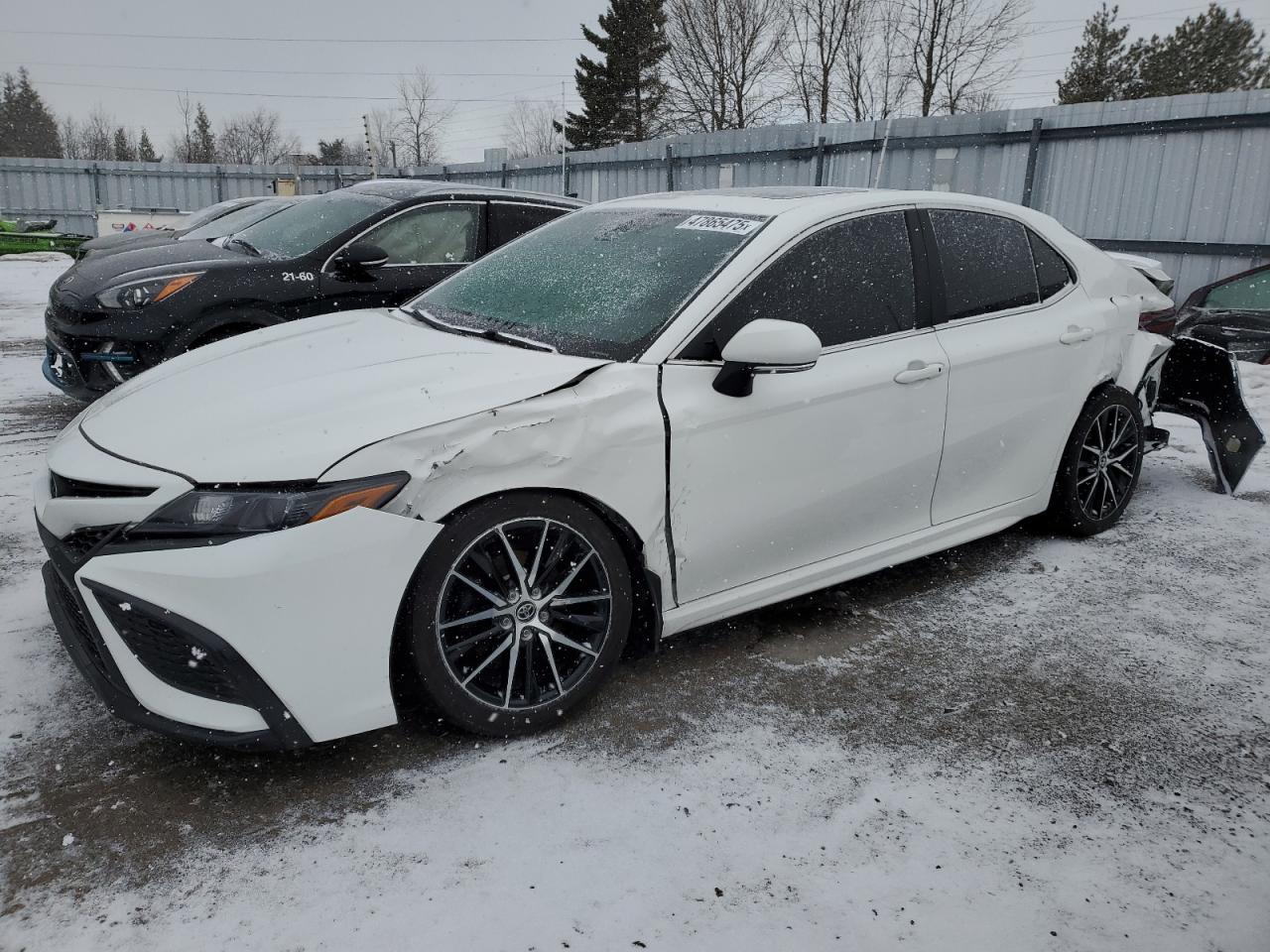 2021 TOYOTA CAMRY SE