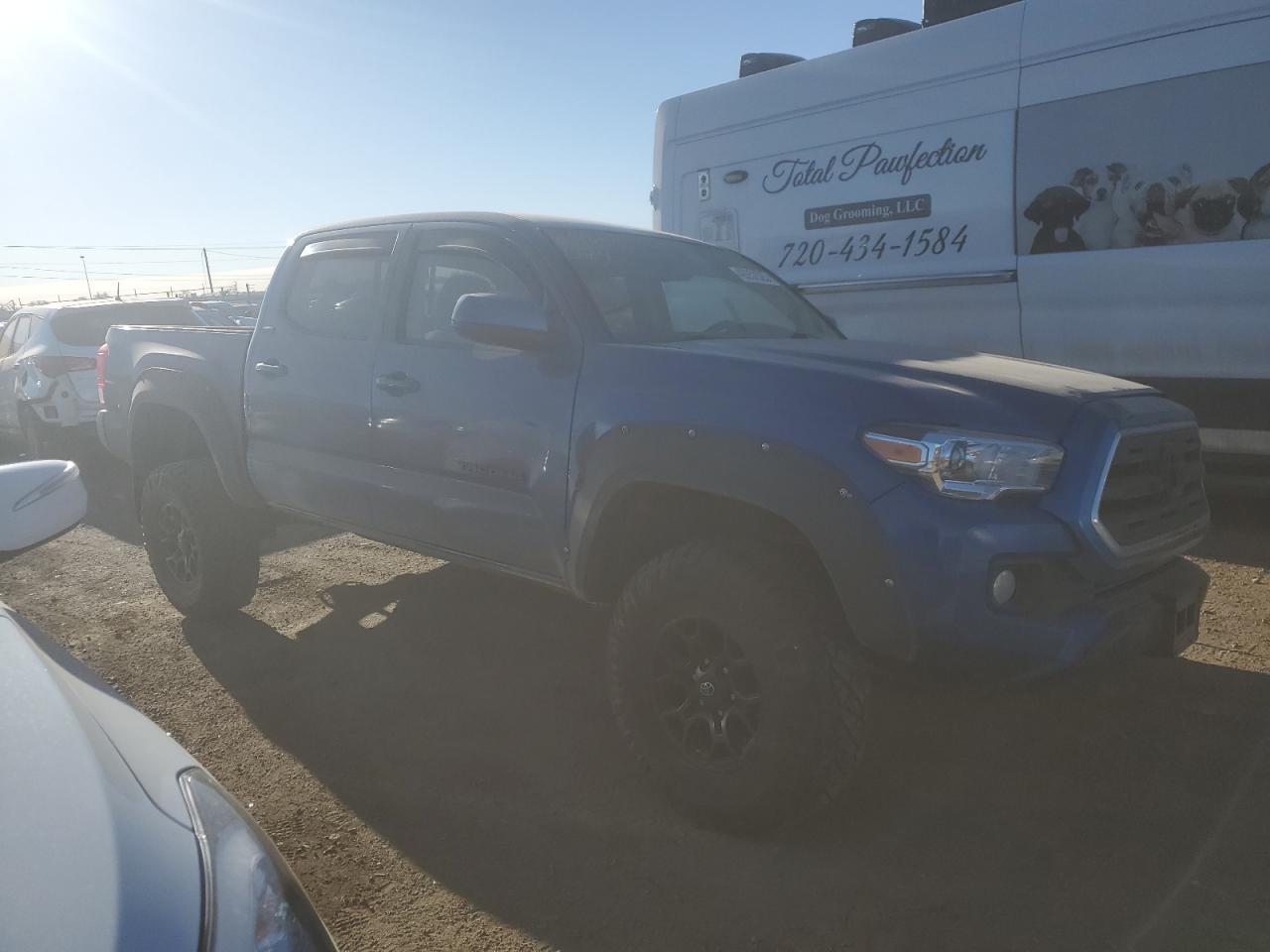 2017 TOYOTA TACOMA DOU - Фото 4