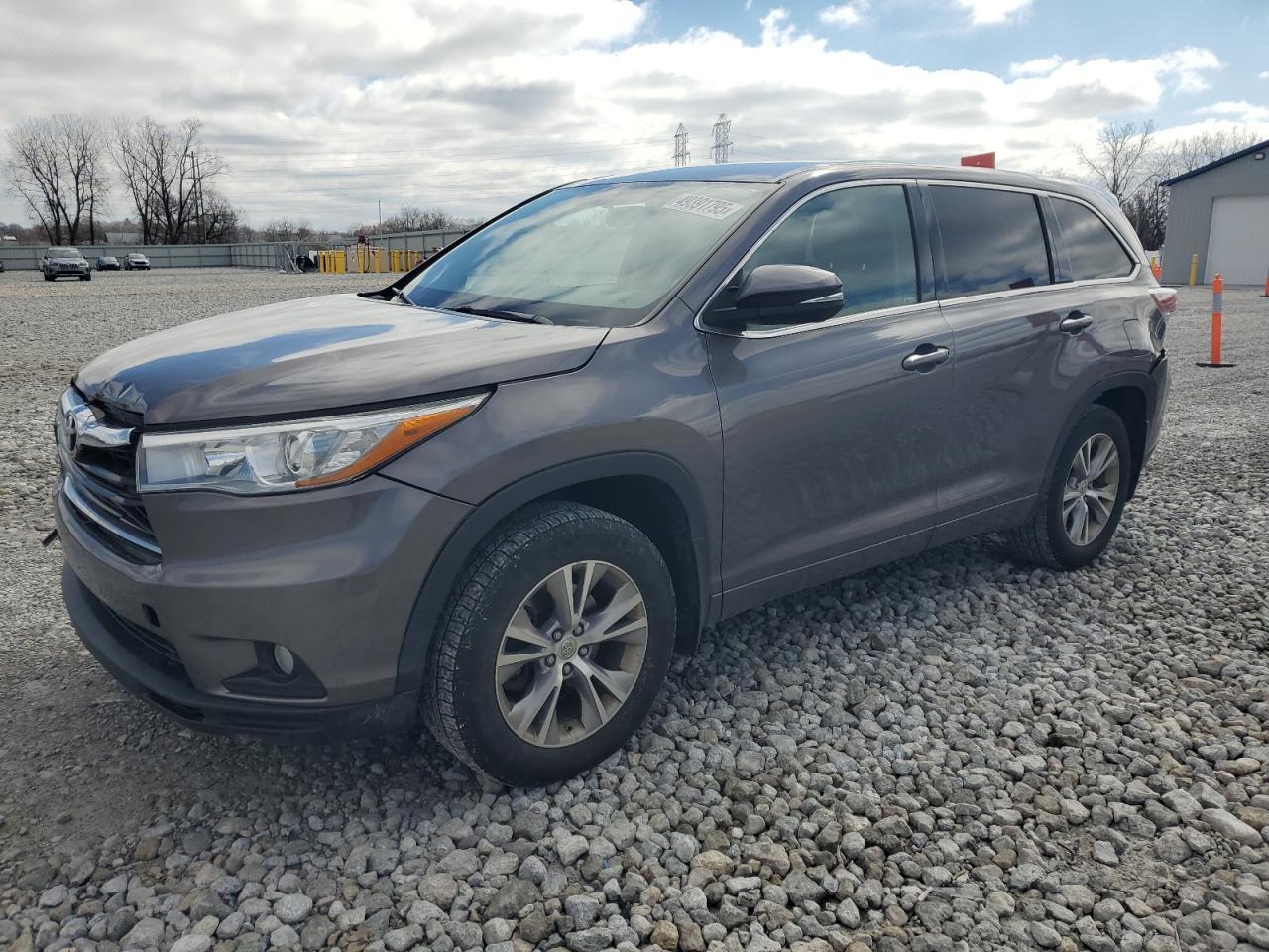 2015 TOYOTA HIGHLANDER