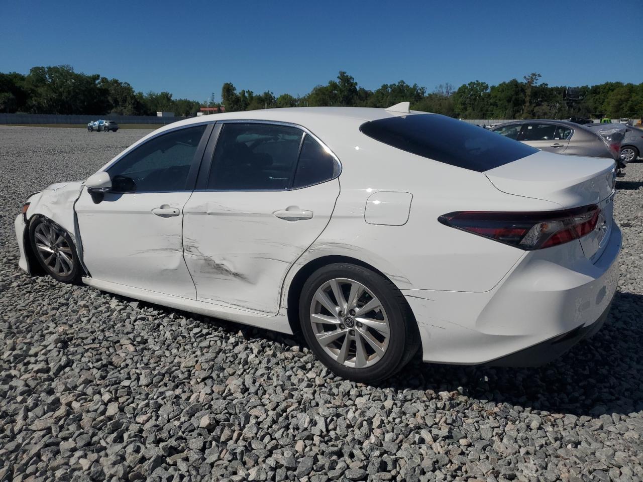2023 TOYOTA CAMRY LE - Фото 2