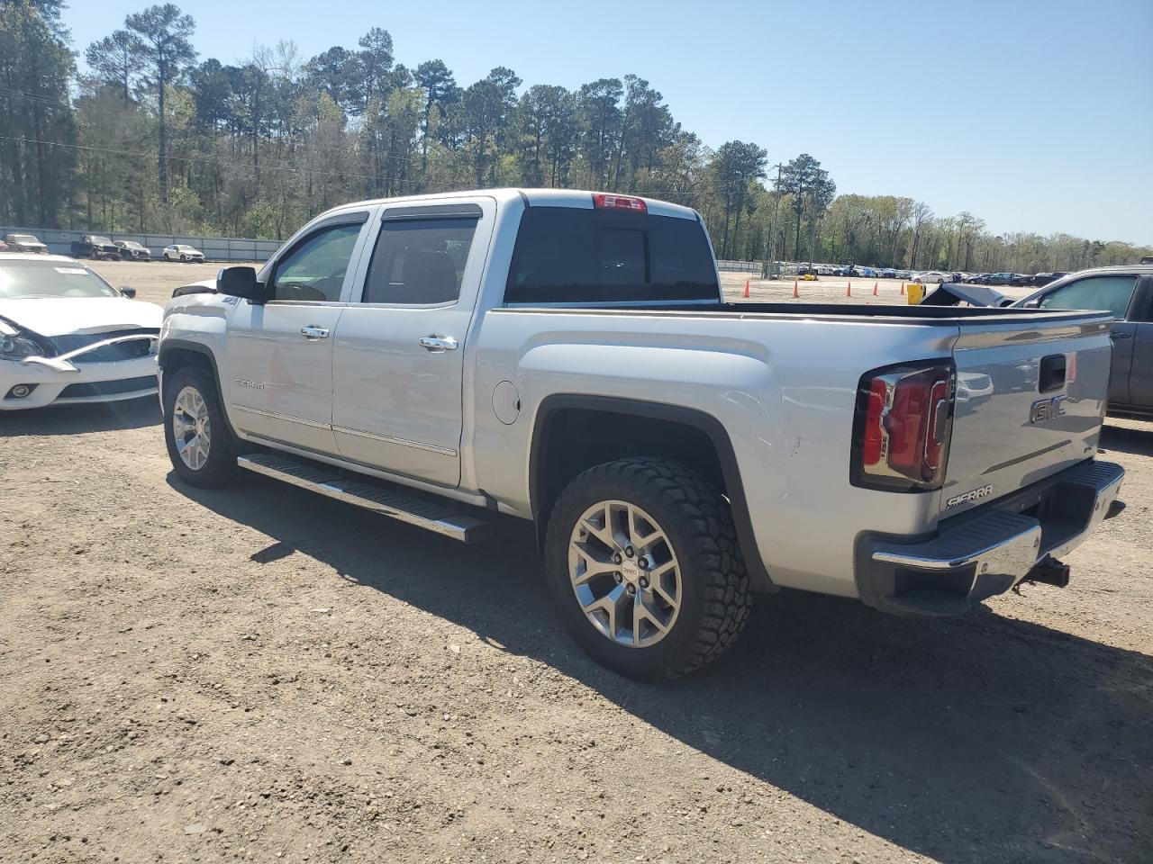 2018 GMC SIERRA K15 - Фото 2