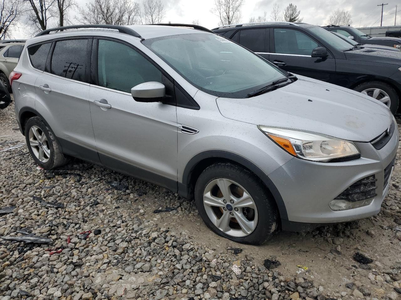 2015 FORD ESCAPE SE - Image 4