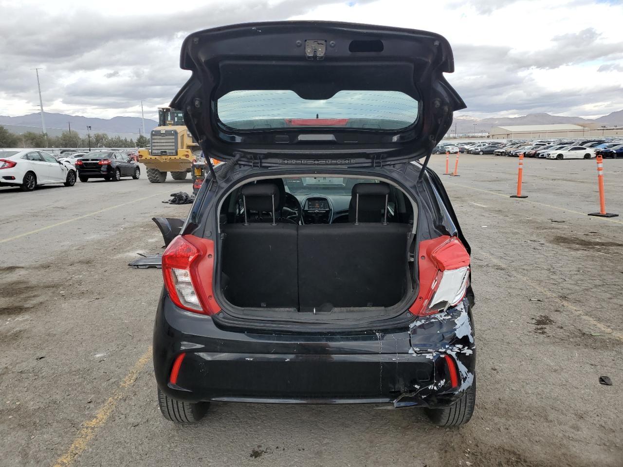 2018 CHEVROLET SPARK 1LT - Фото 6