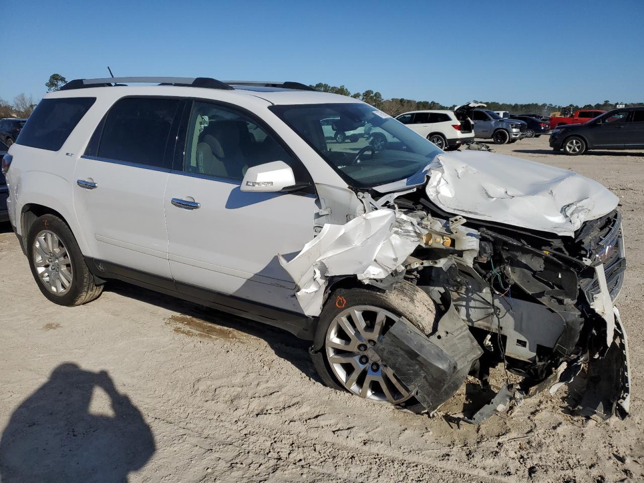 2016 GMC ACADIA SLT - Image 4