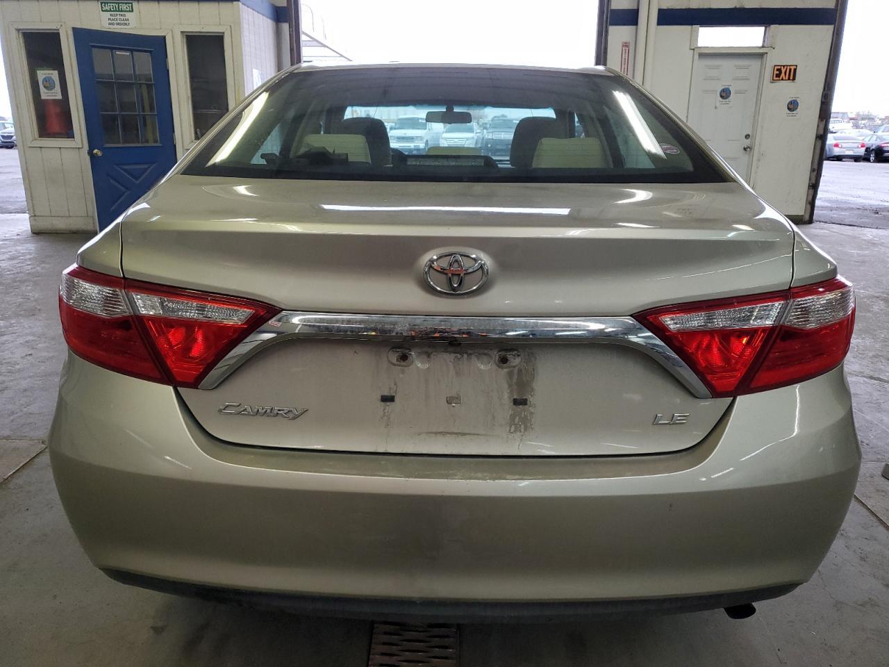 2016 TOYOTA CAMRY LE - Image 6
