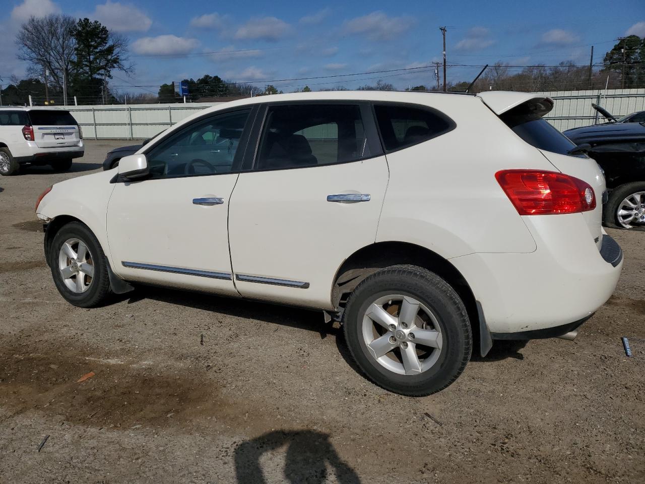 2013 NISSAN ROGUE S - Фото 2