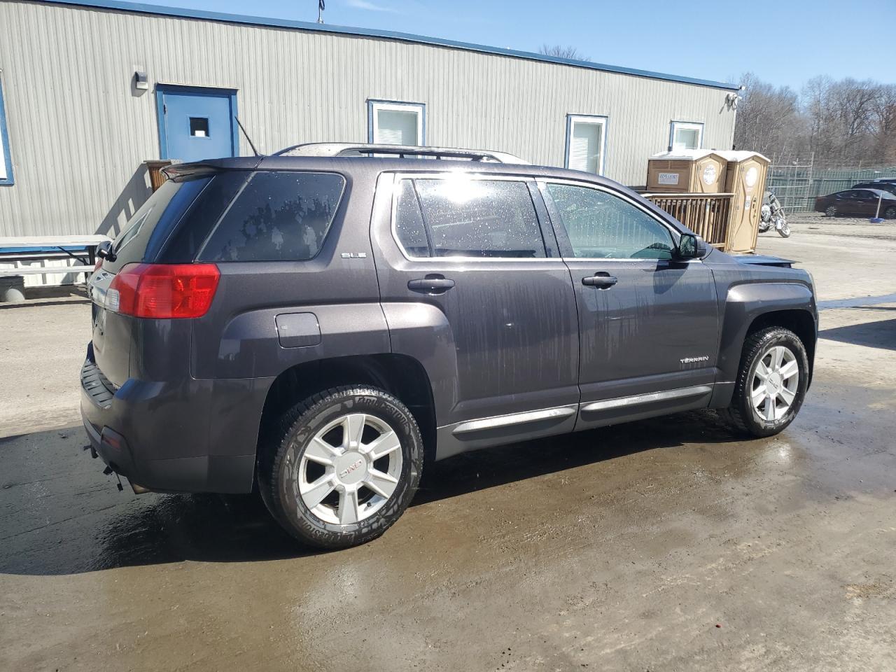 2013 GMC TERRAIN SL - Фото 3