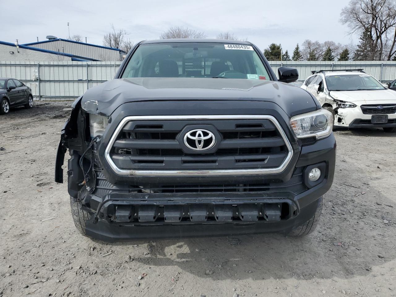 2017 TOYOTA TACOMA DOU - Фото 5