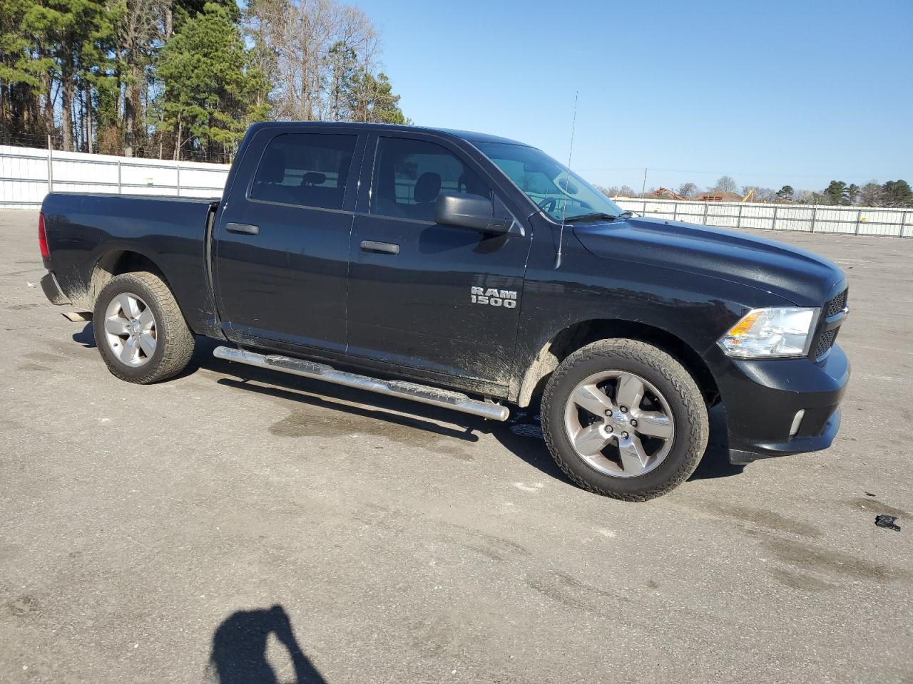 2017 RAM 1500 ST - Image 4