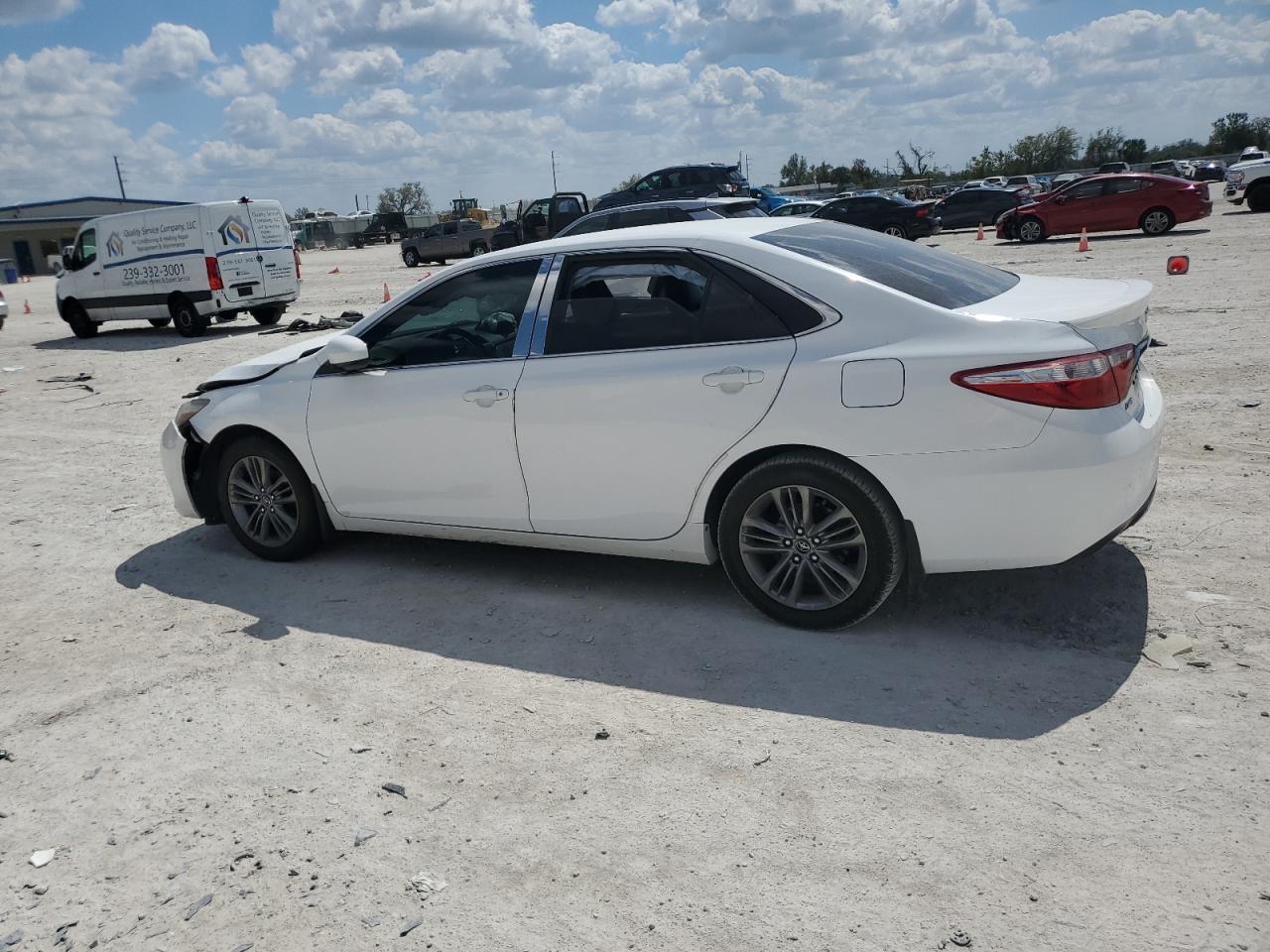 2017 TOYOTA CAMRY LE - Image 2