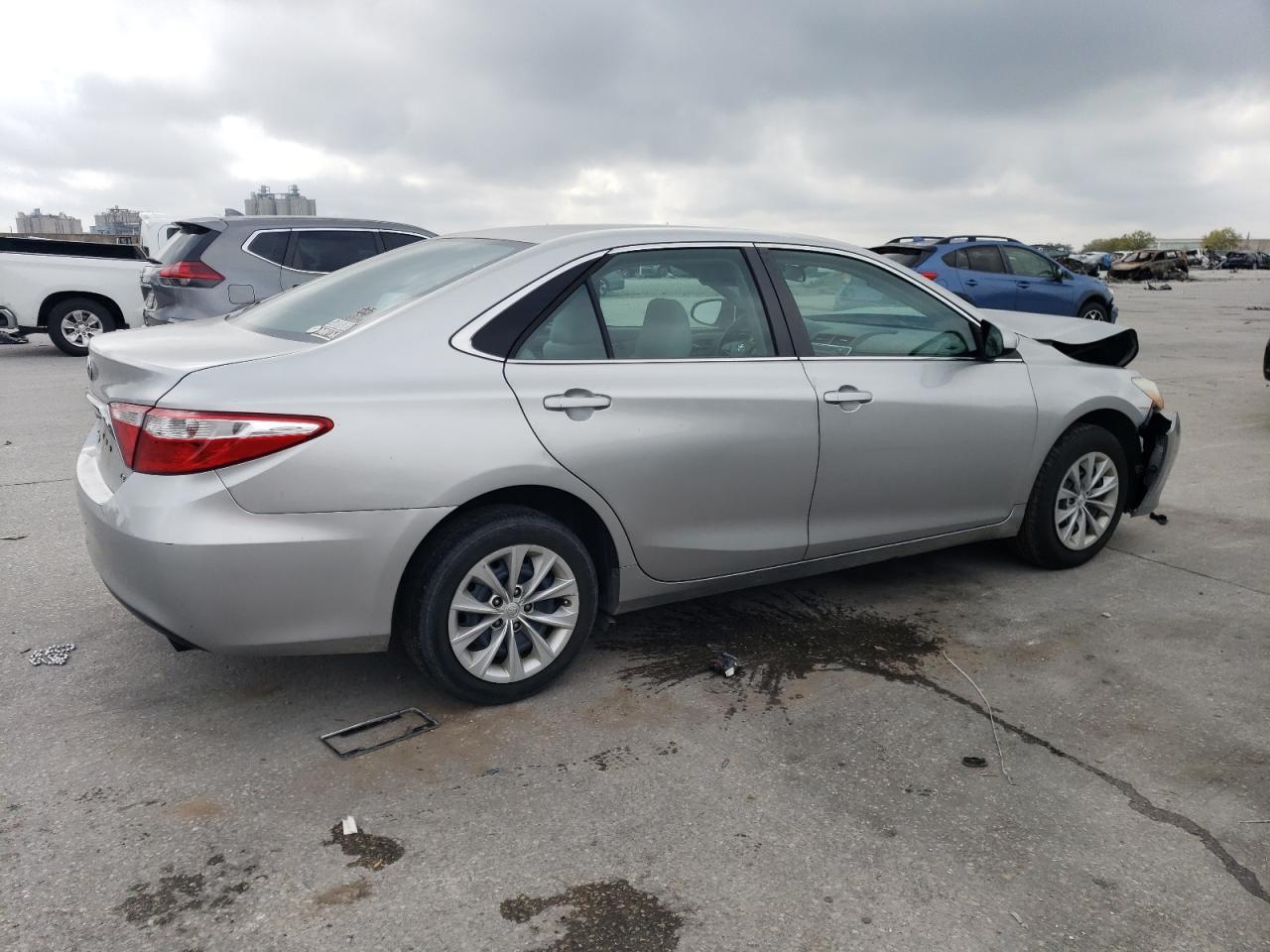 2017 TOYOTA CAMRY LE - Image 3