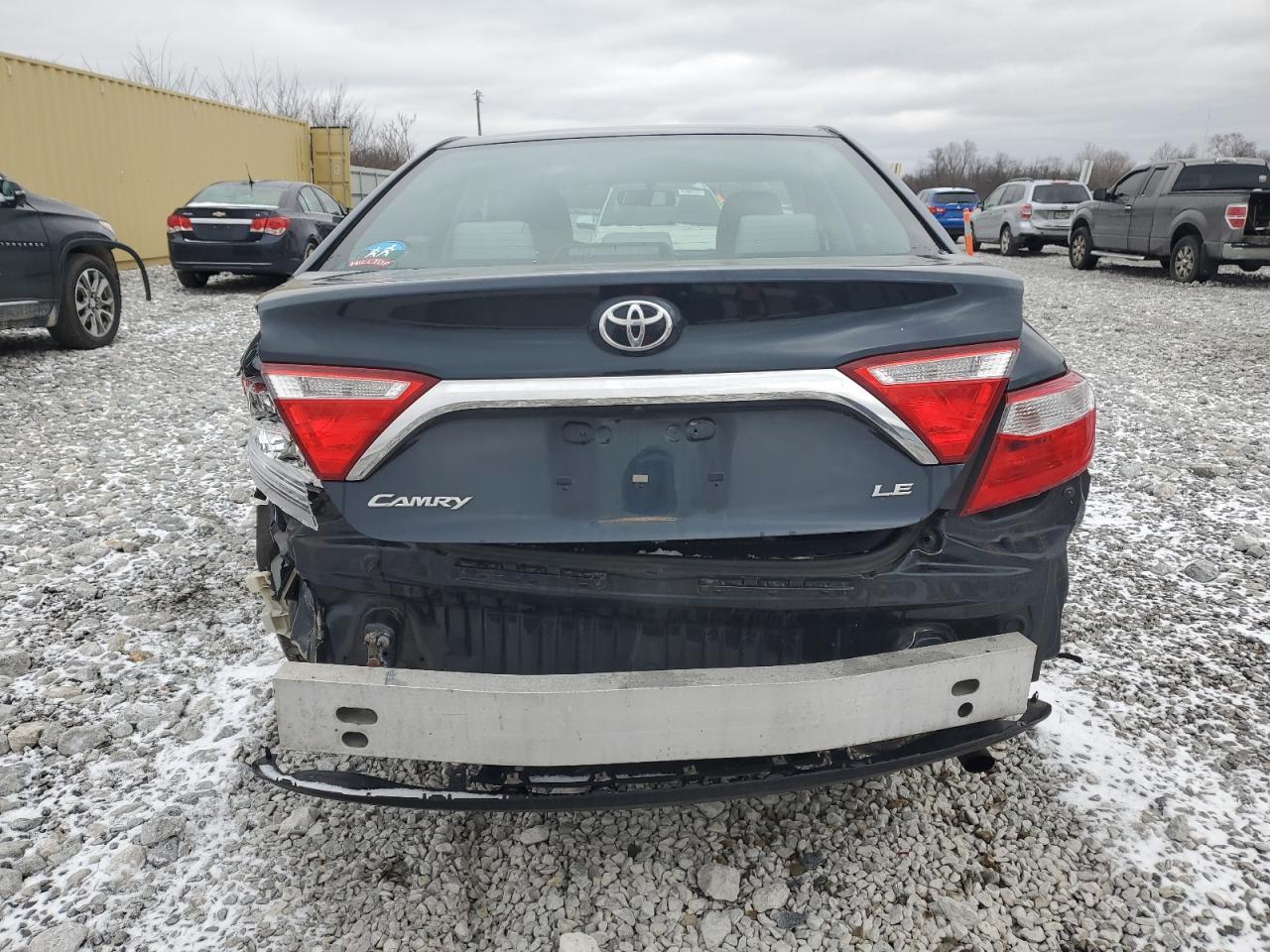 2017 TOYOTA CAMRY LE - Фото 6