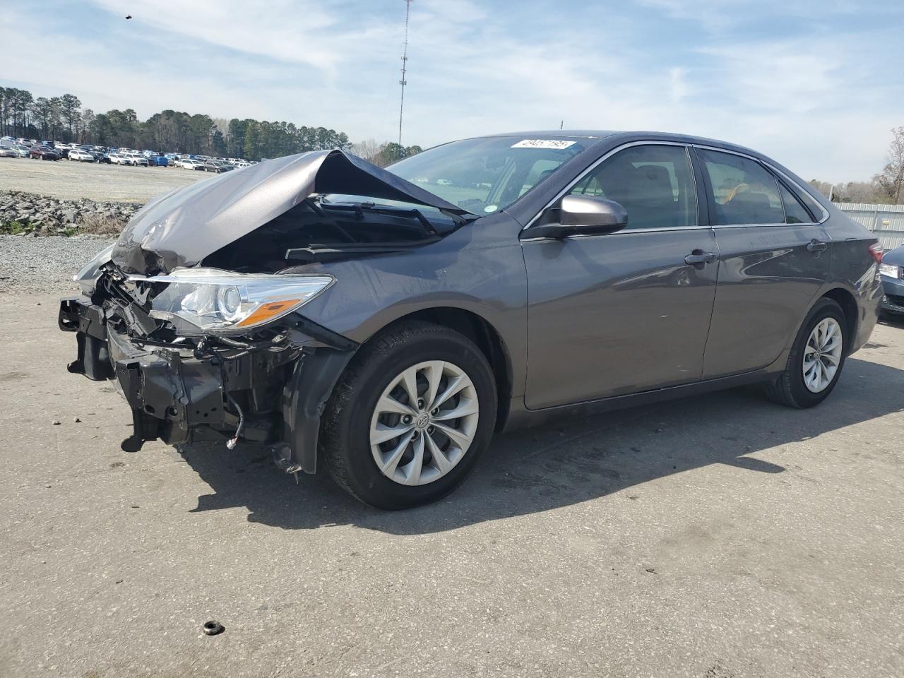 2015 TOYOTA CAMRY LE