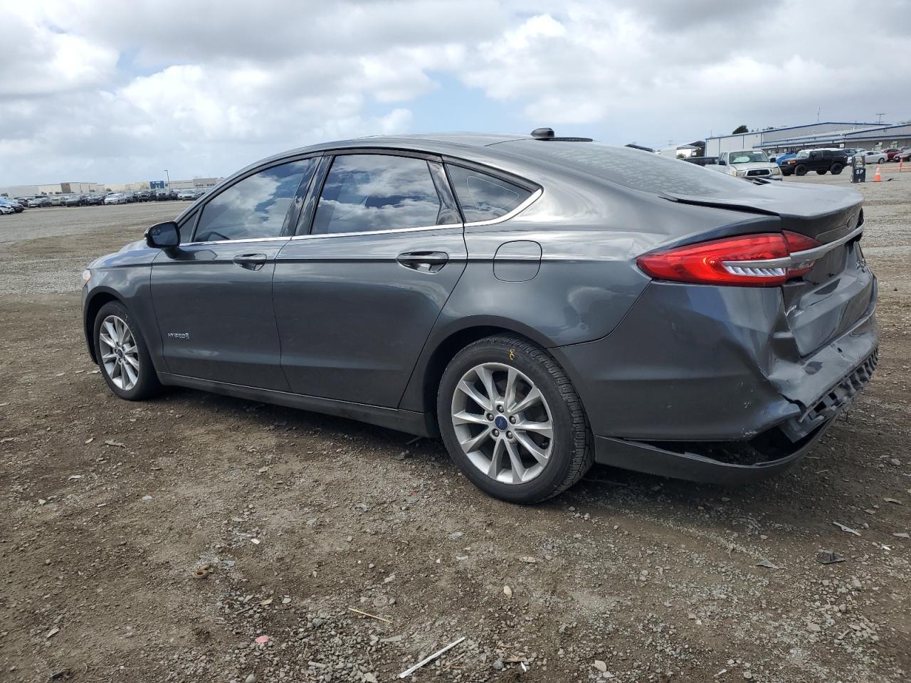 2017 FORD FUSION SE - Фото 2