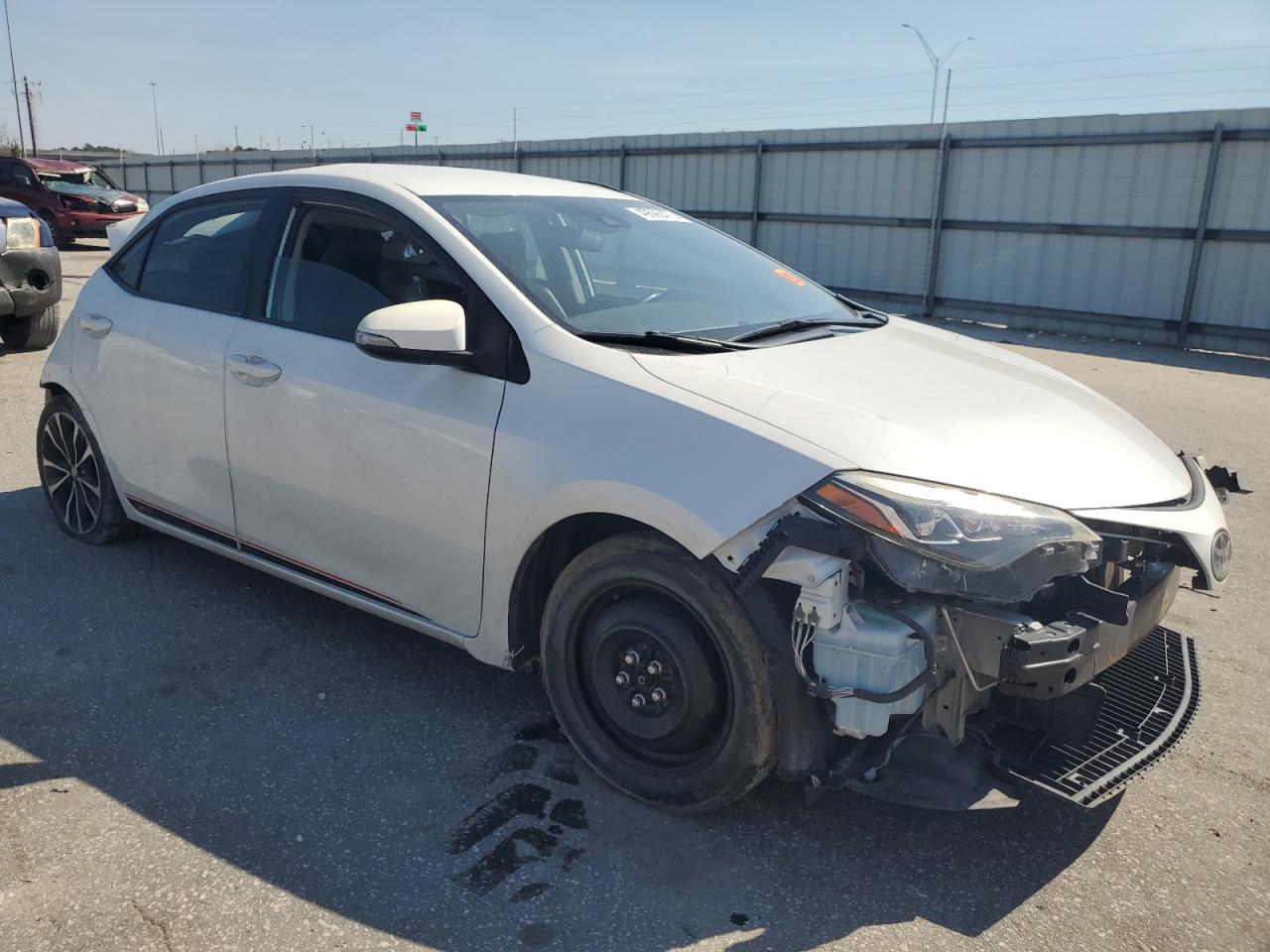 2018 TOYOTA COROLLA L - Фото 4