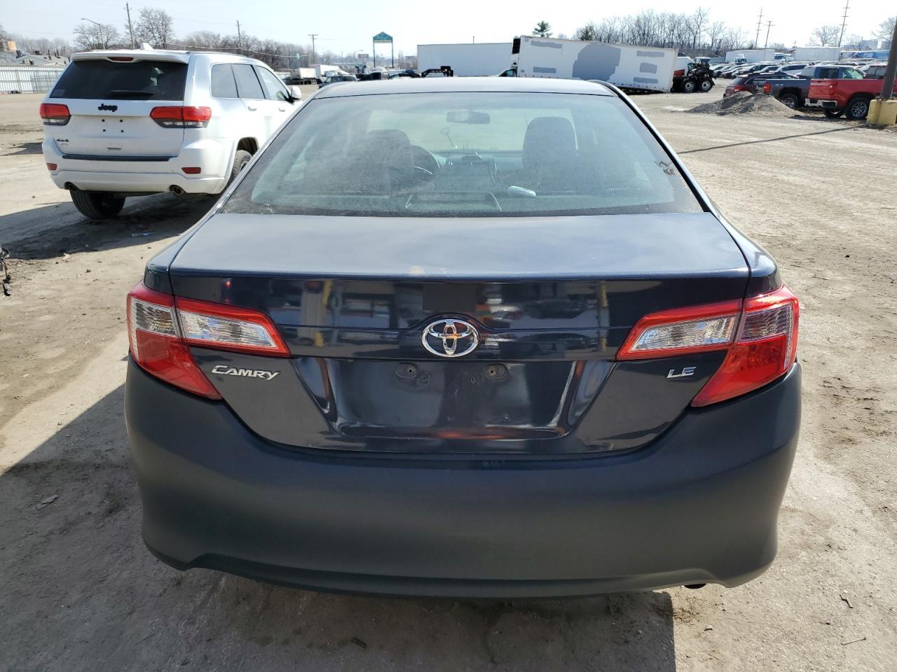 2014 TOYOTA CAMRY L - Фото 6