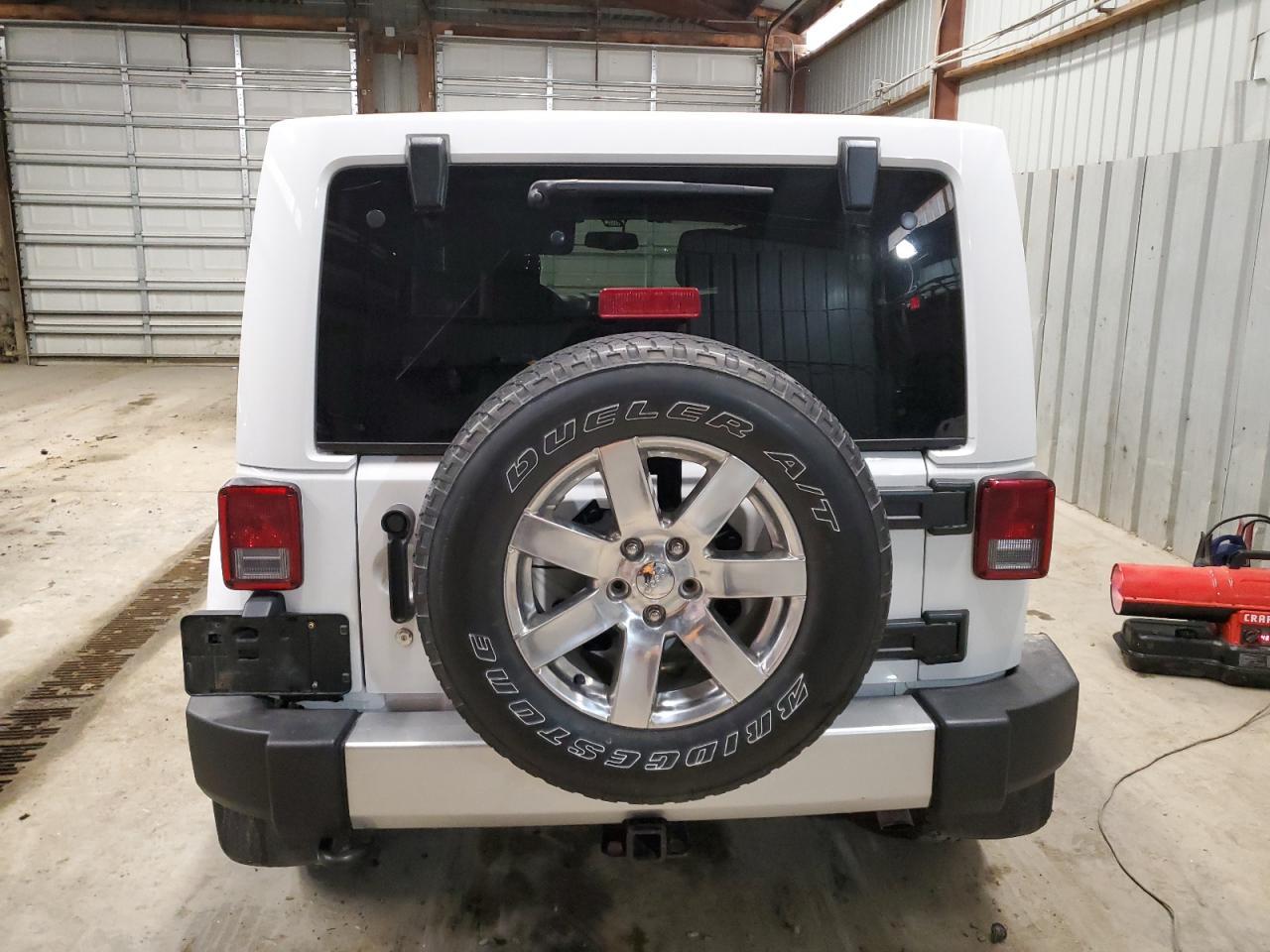 2017 JEEP WRANGLER U - Image 6