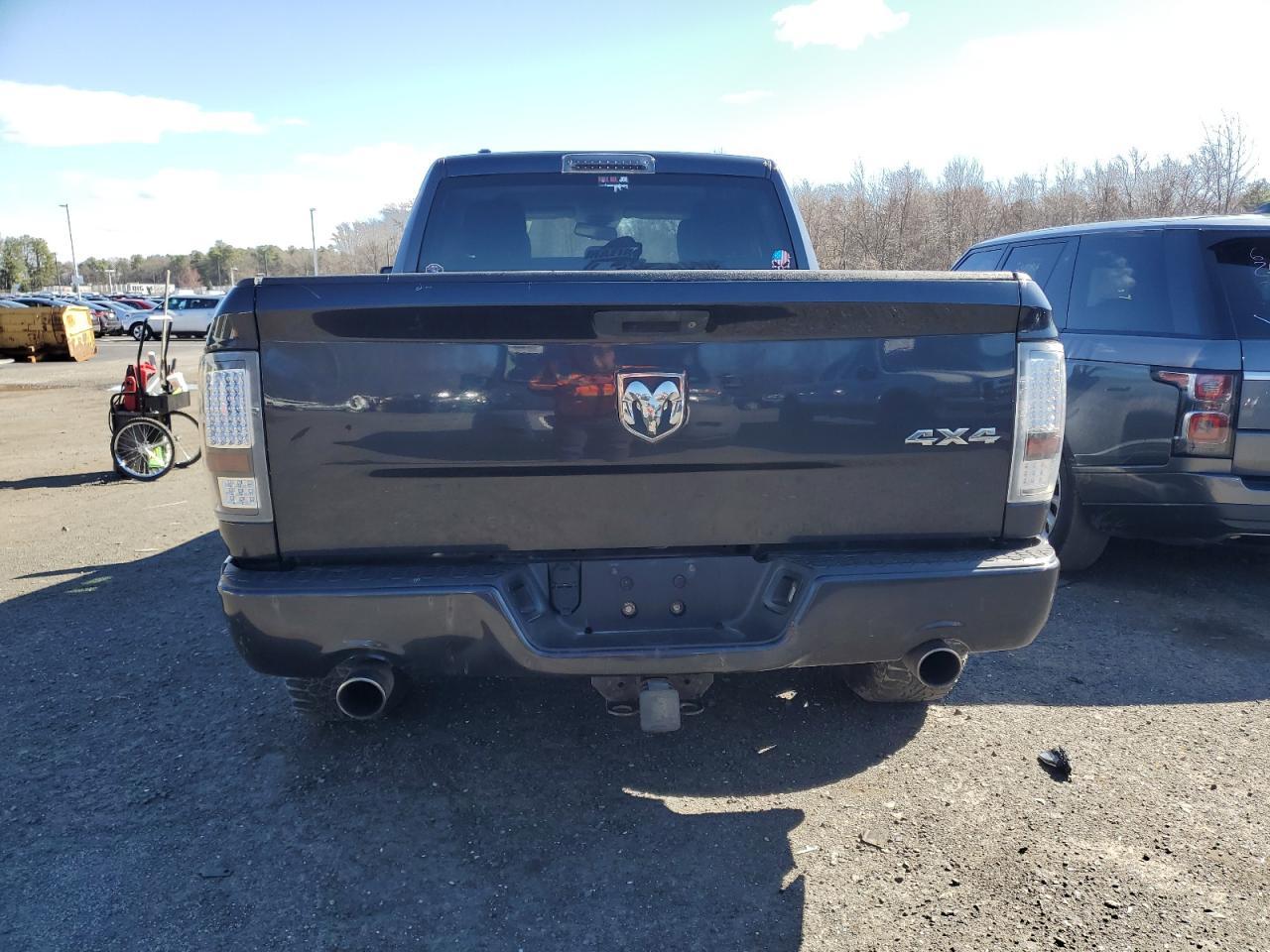 2015 RAM 1500 ST - Image 6