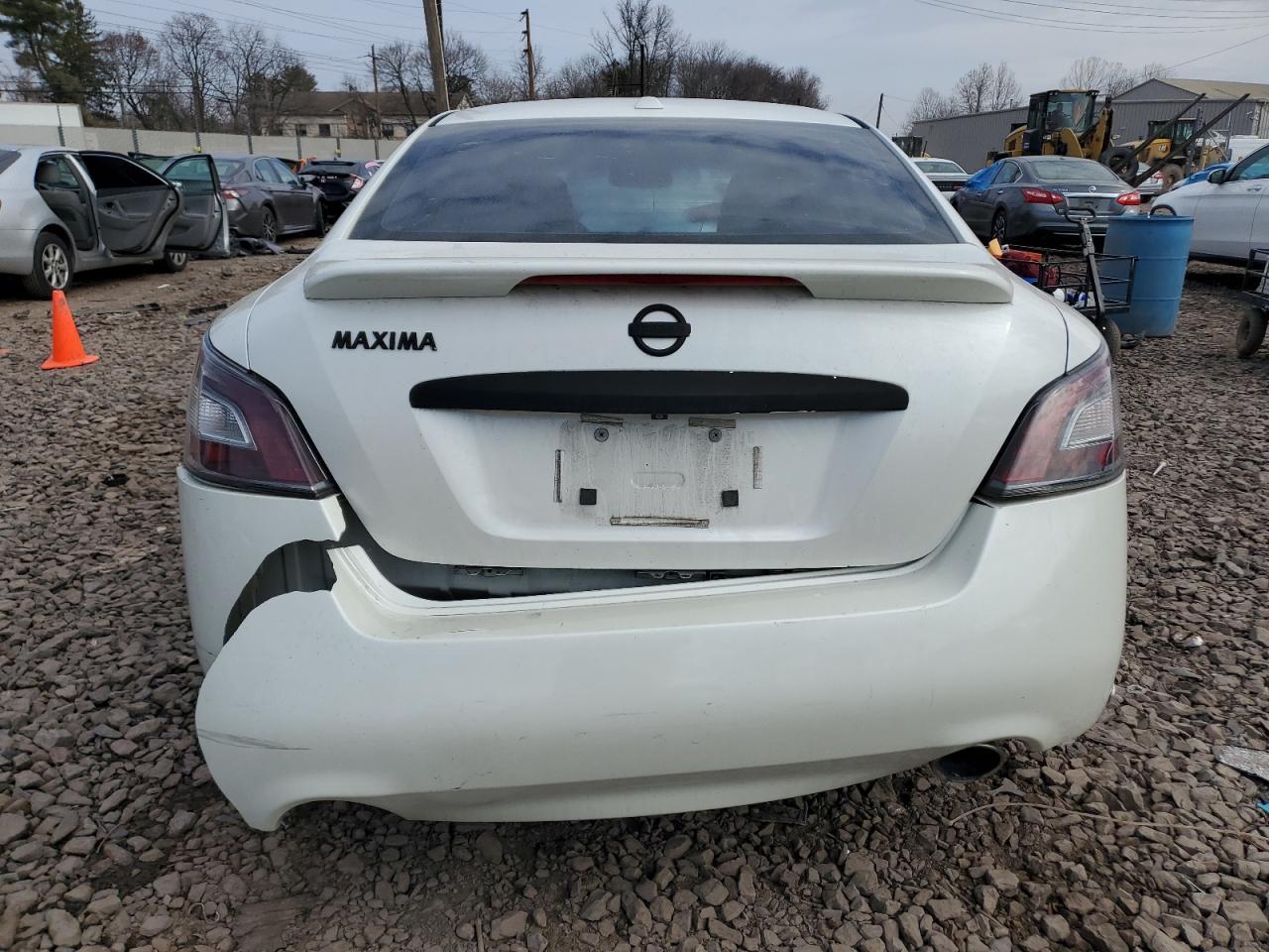 2014 NISSAN MAXIMA S - Фото 6
