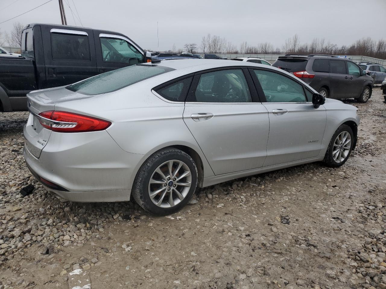 2017 FORD FUSION SE - Фото 3