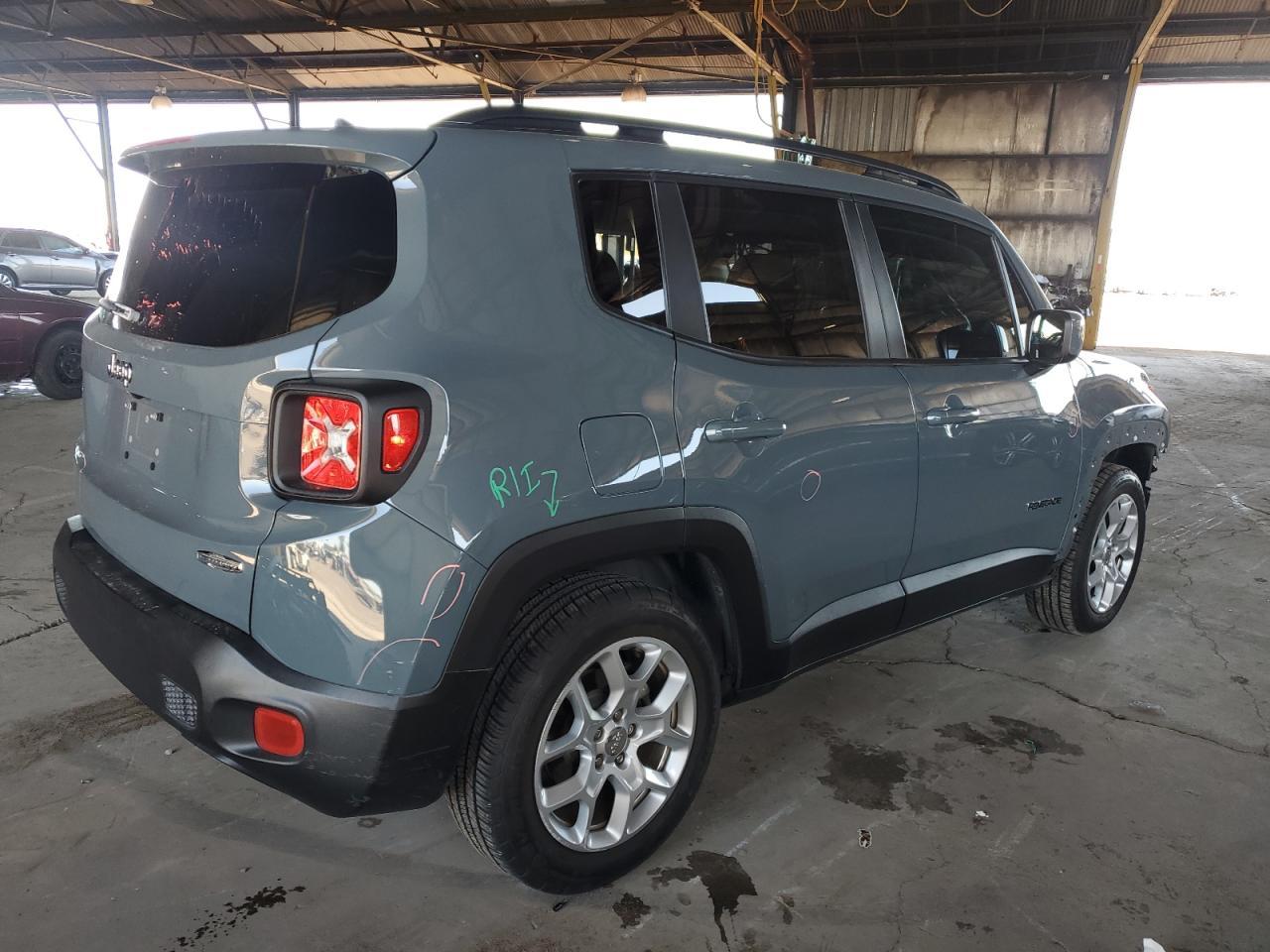 2017 JEEP RENEGADE L - Image 3