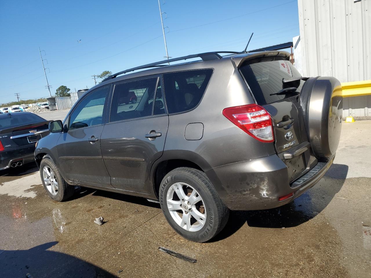 2011 TOYOTA RAV4 - Image 2