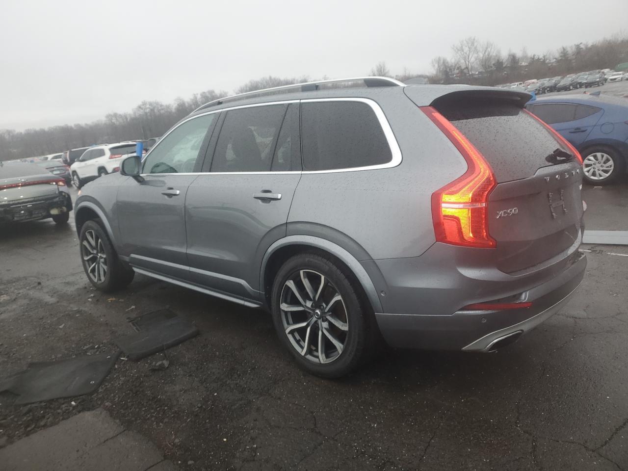 2016 VOLVO XC90 T6 - Фото 2