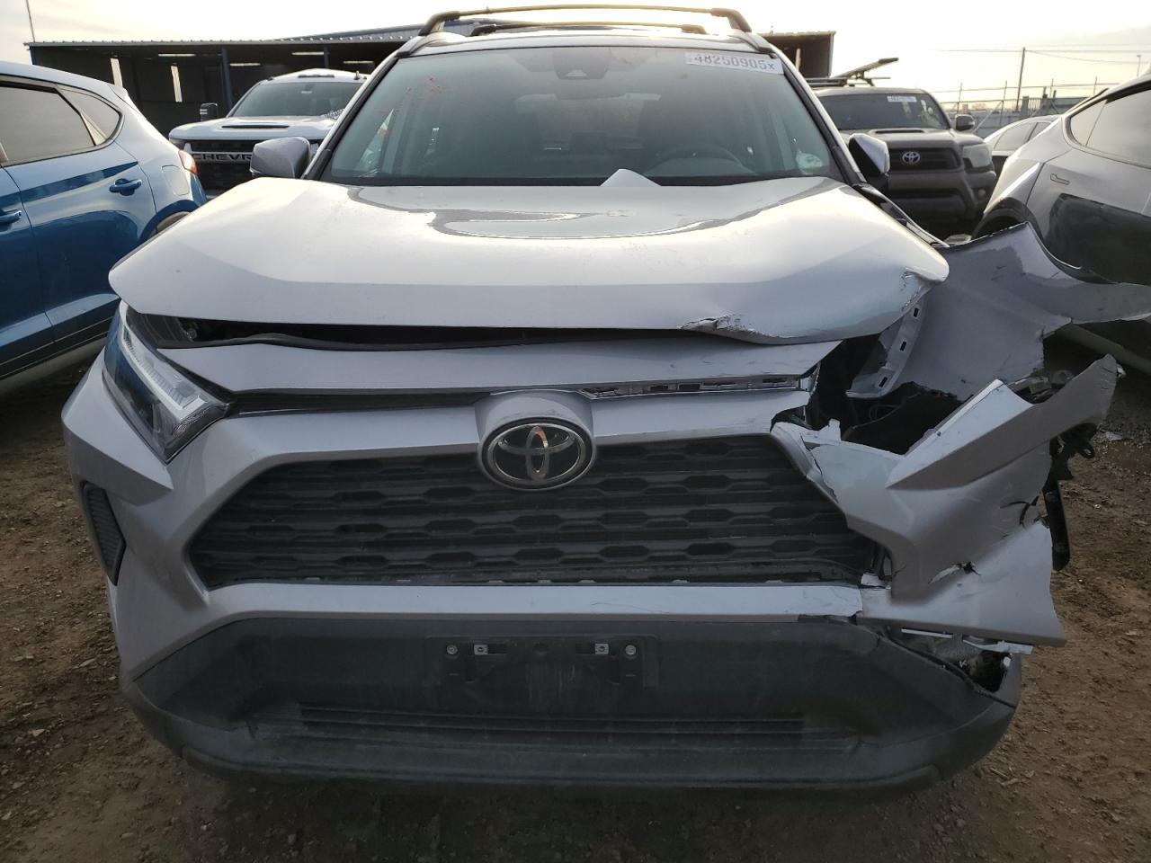 2022 TOYOTA RAV4 XLE - Image 5