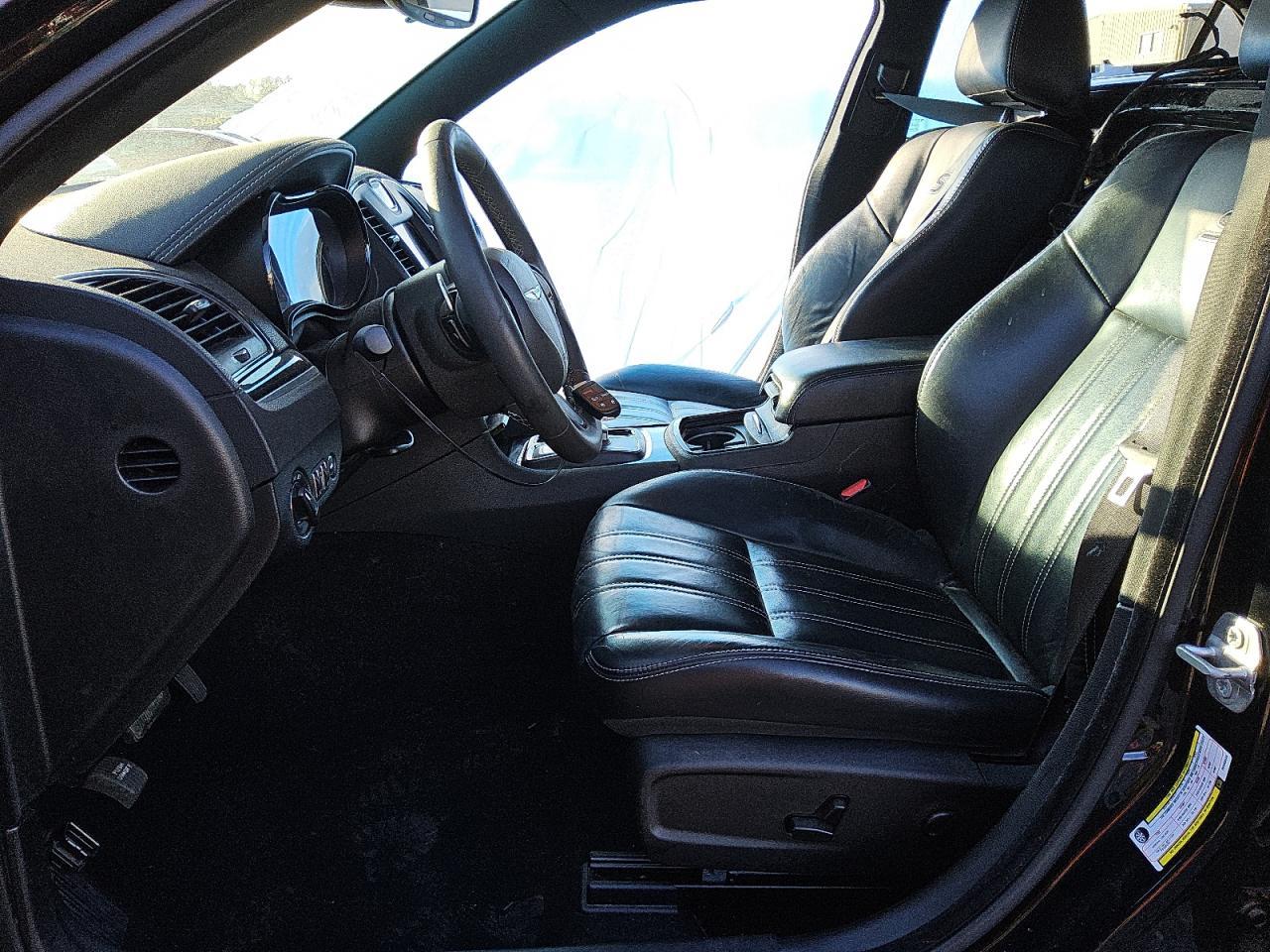 2023 CHRYSLER 300 S - Фото 7