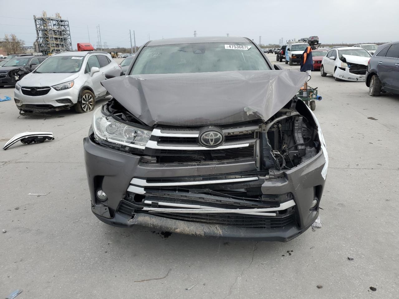 2018 TOYOTA HIGHLANDER - Фото 5