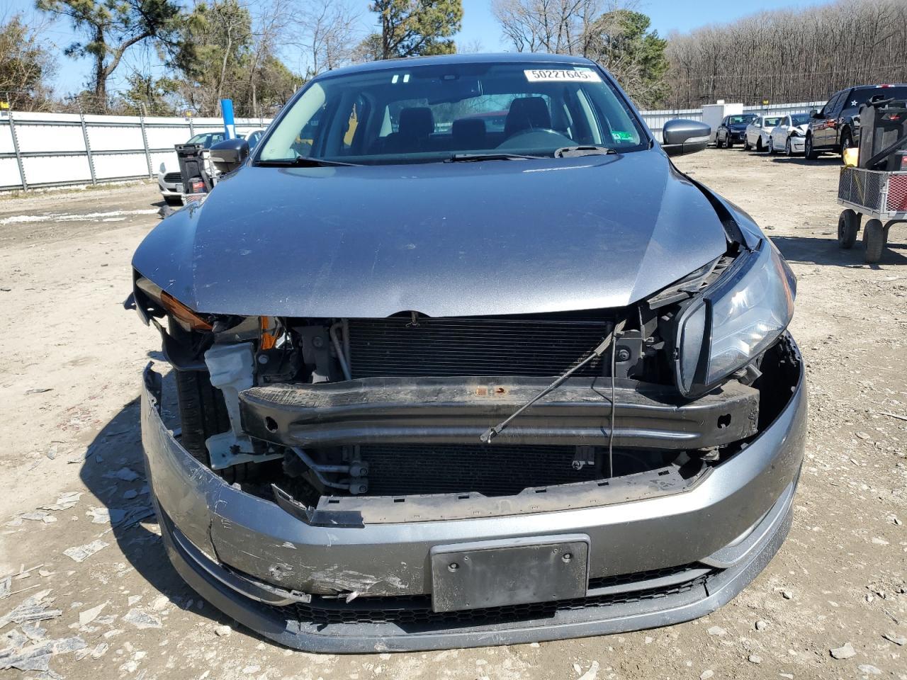 2014 VOLKSWAGEN PASSAT SEL - Фото 5