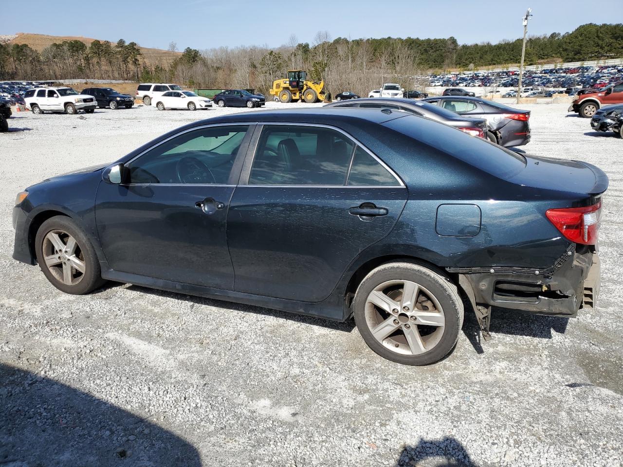 2013 TOYOTA CAMRY L - Фото 2