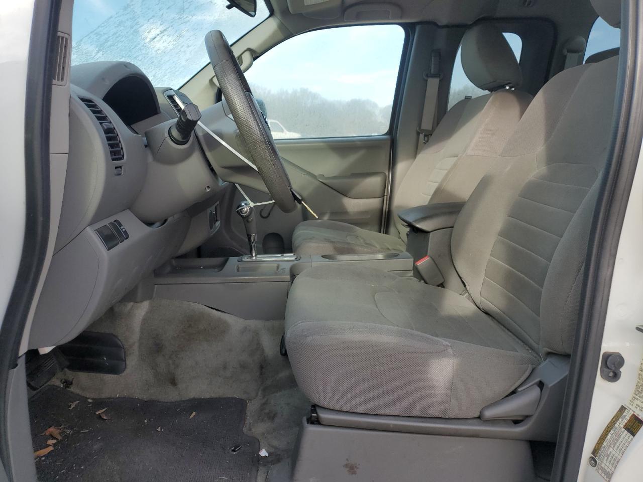 2016 NISSAN FRONTIER S - Фото 7