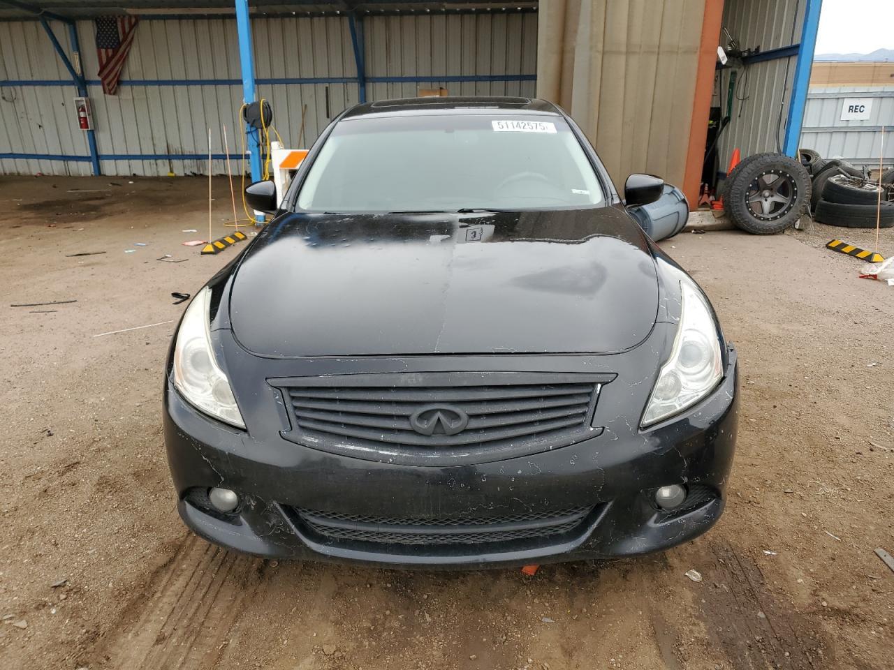 2011 INFINITI G37 - Фото 5