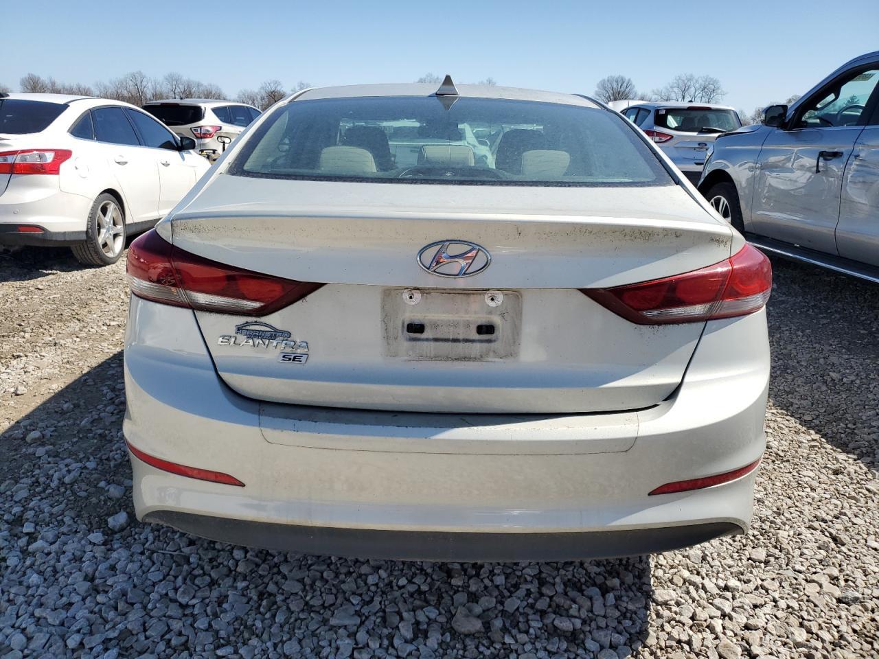 2017 HYUNDAI ELANTRA SE - Image 6
