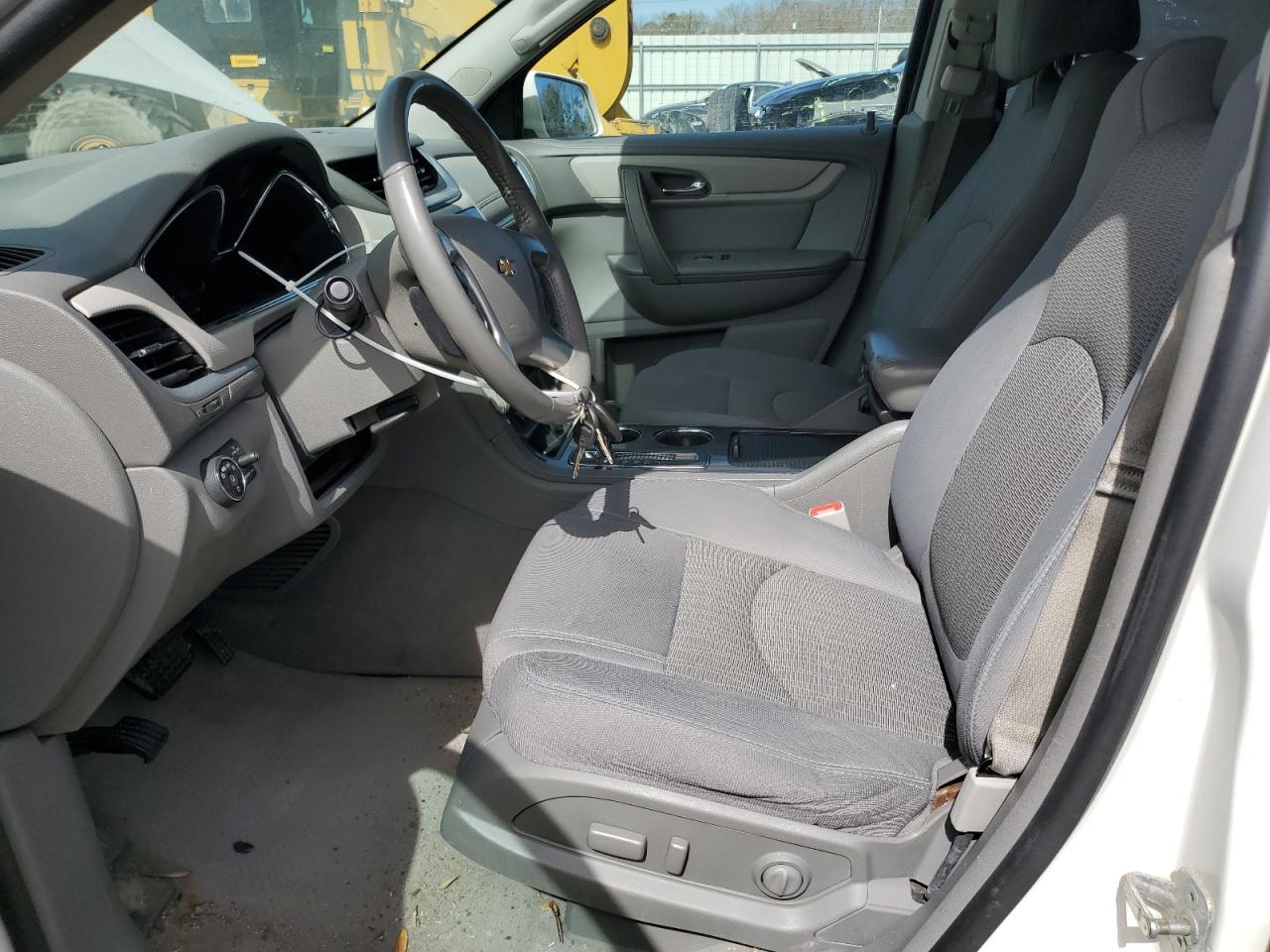 2014 CHEVROLET TRAVERSE L - Image 7