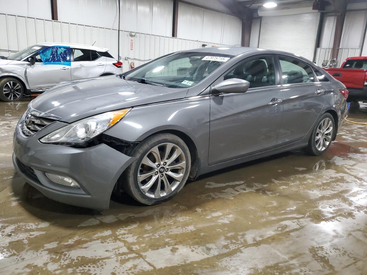 2013 HYUNDAI SONATA SE