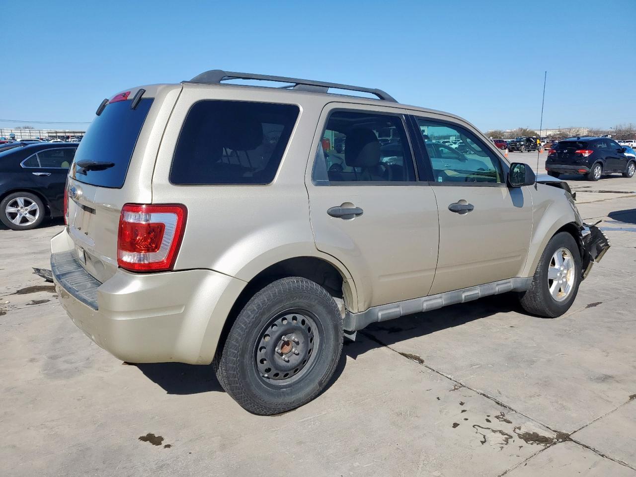 2012 FORD ESCAPE XLT - Фото 3