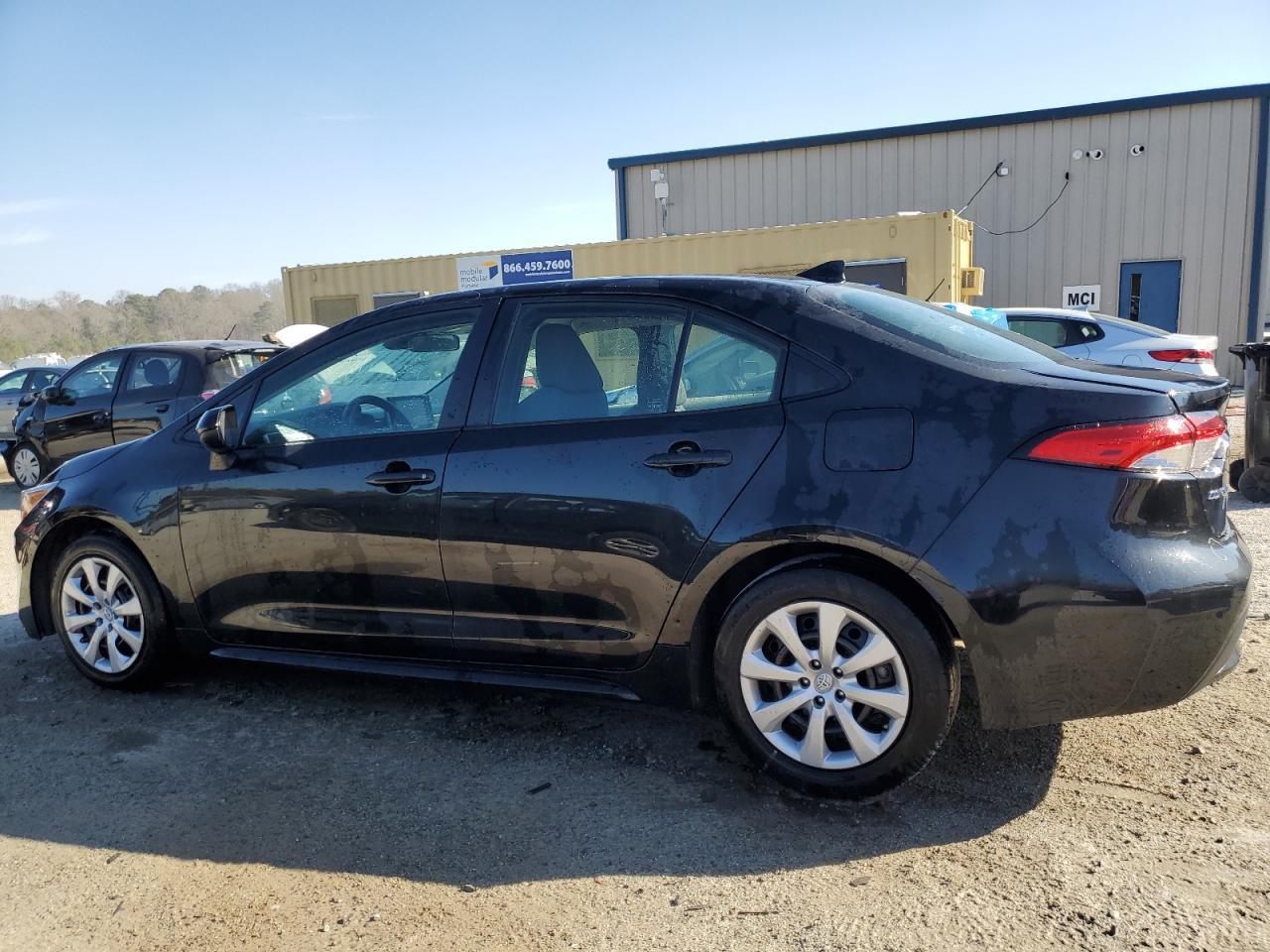 2021 TOYOTA COROLLA LE - Image 2
